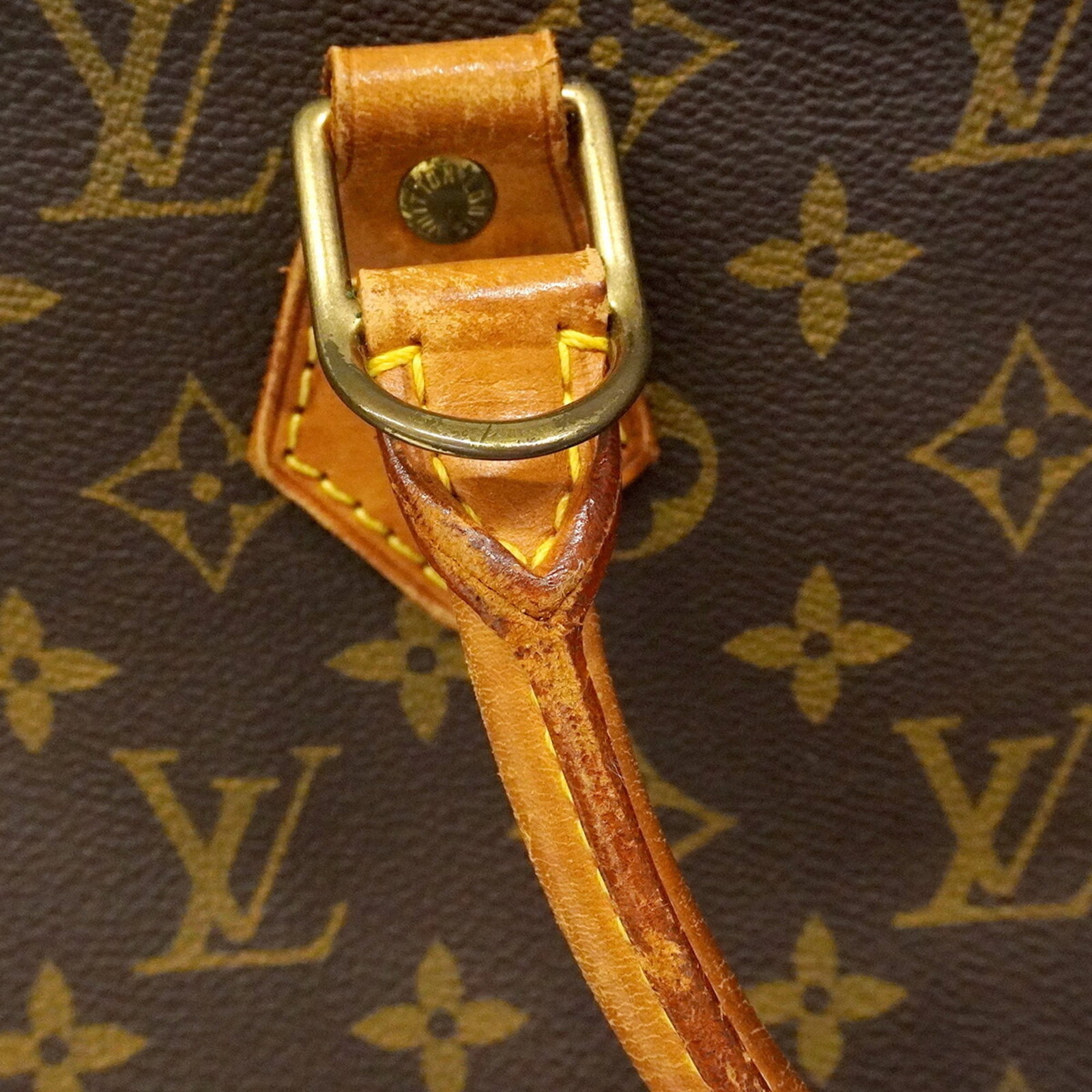 Louis Vuitton Handbag - 6