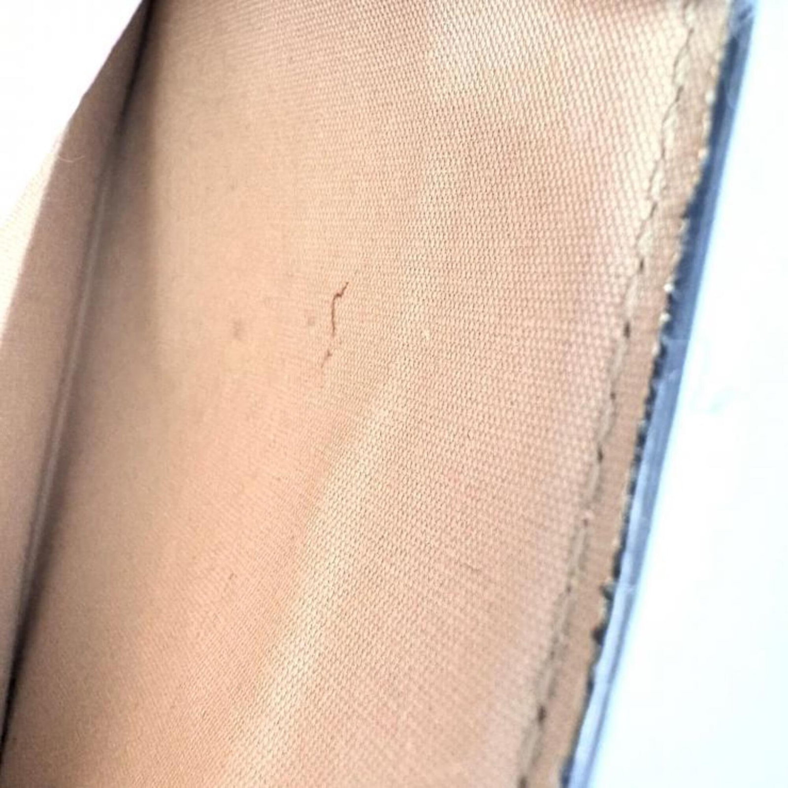 Chlo Wallet (Tri-Fold) - 11