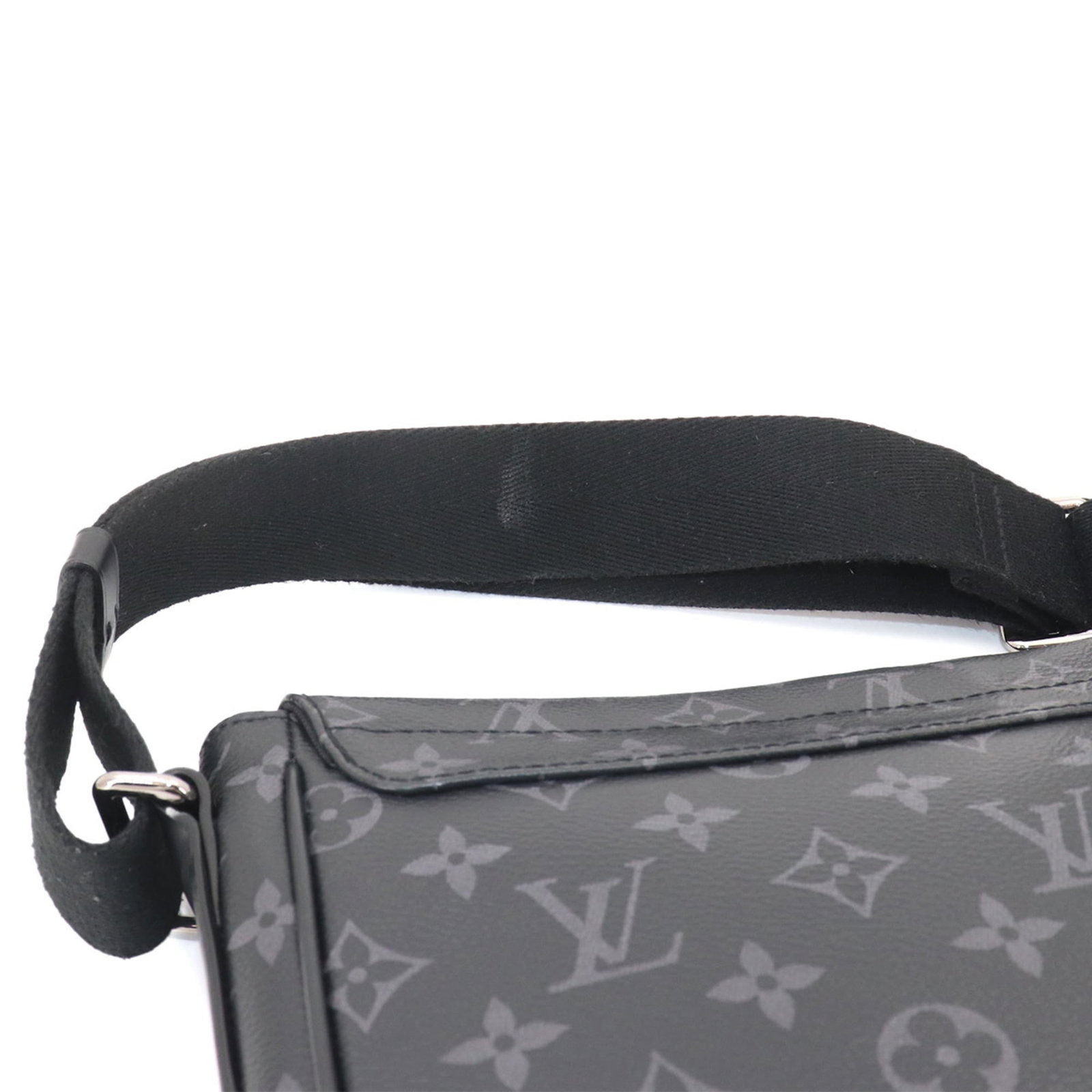 Canvas Monogram Eclipse Handbag Vuitton Shoulder Louis - 9
