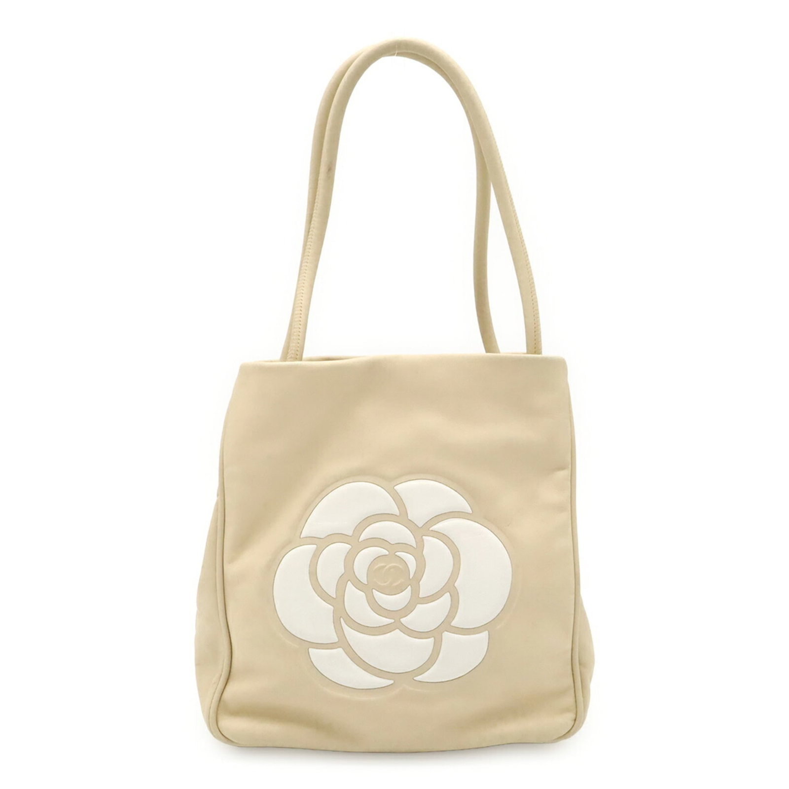 Shoulder Bag Leather Tote Chanel: Shoulder Bag Leather Tote Chanel Beige and White Leather Shoulder Bag from Chanel's Camellia Line. This elegant tote features high-quality leather construction, measuring 26cm x 24cm x 11cm in size an