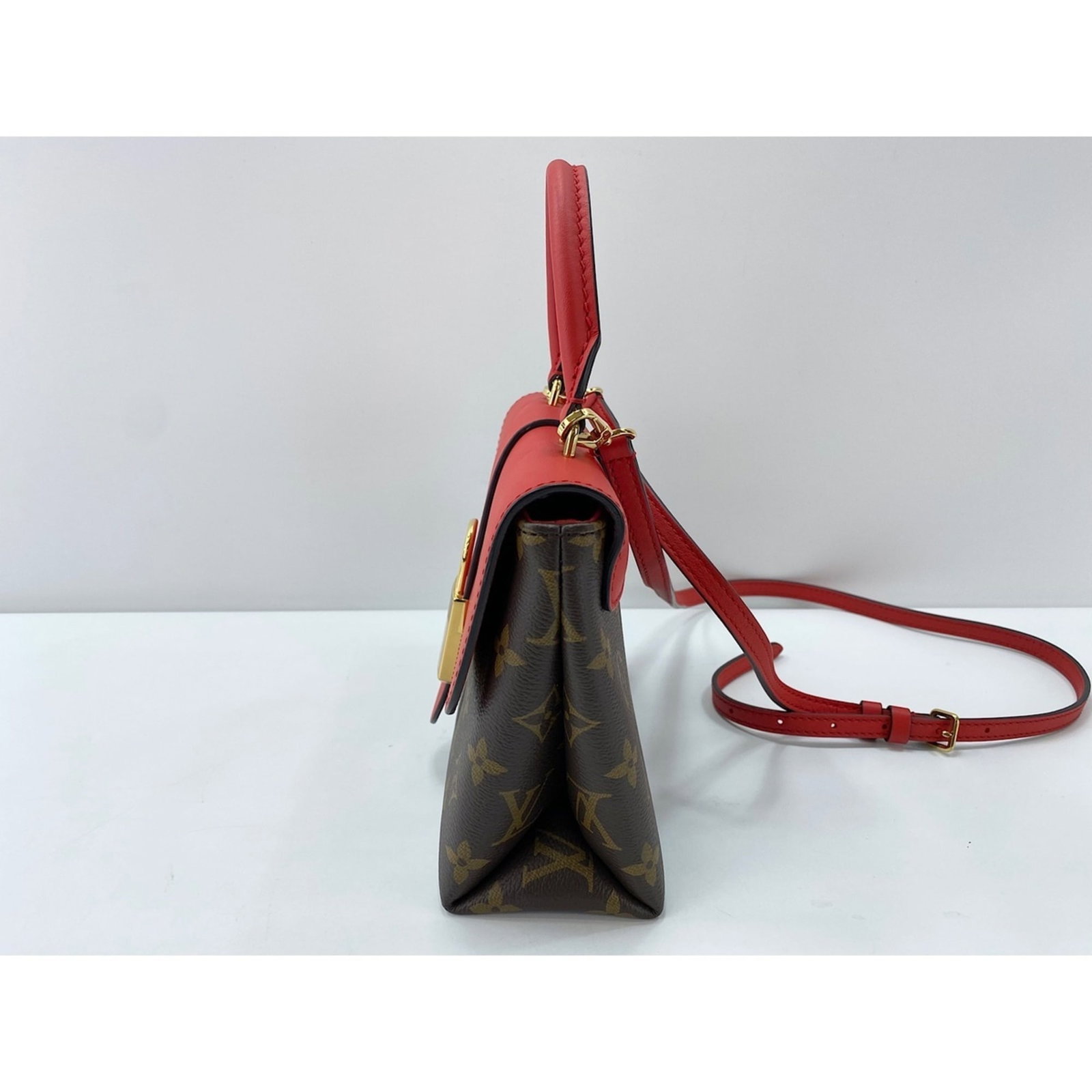 Louis Vuitton Handbag - 3