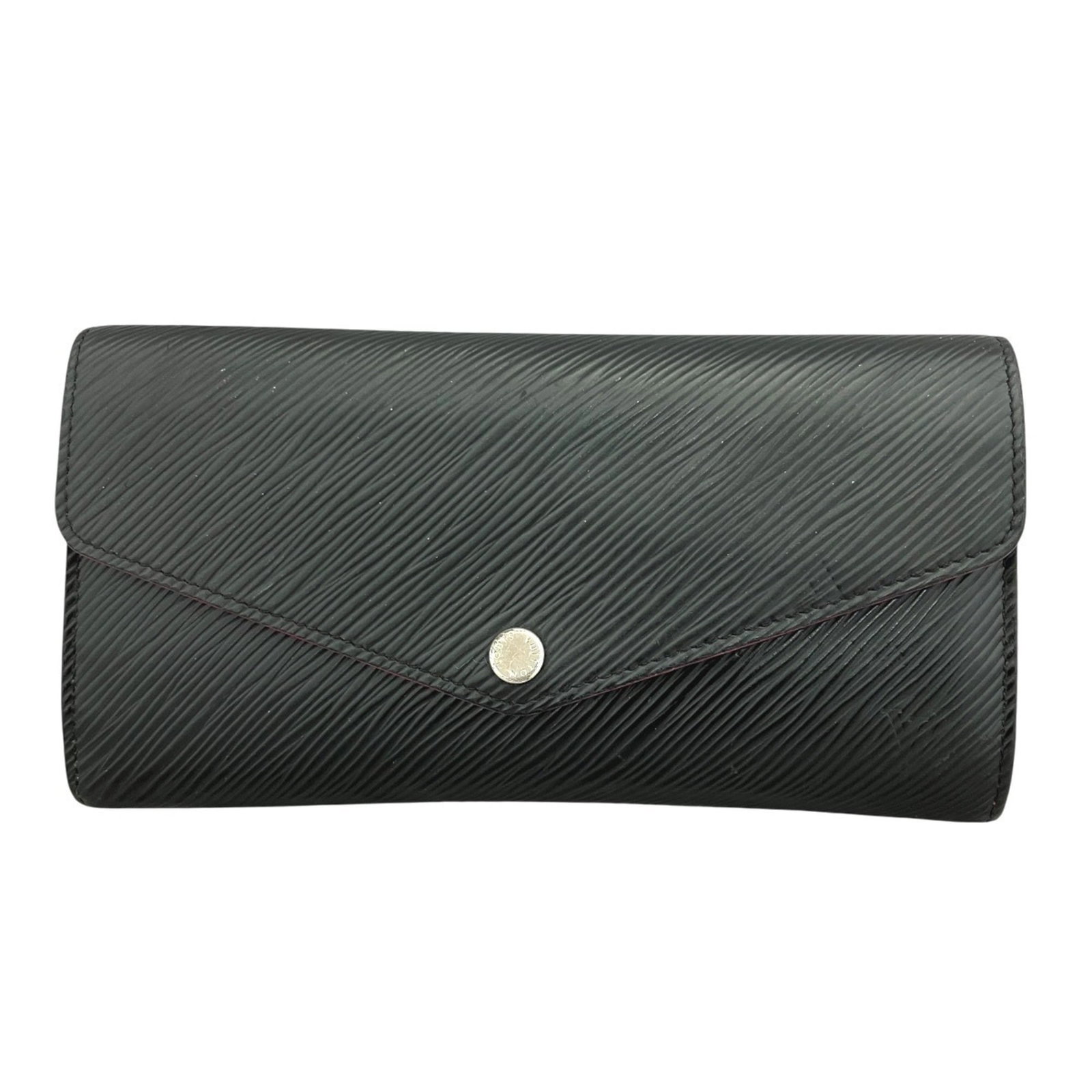 Epi Leather Bi Fold Wallet Louis Vuitton: Epi Leather Bi Fold Wallet Louis Vuitton Epi leather, the iconic Louis Vuitton material, gives this bi-fold wallet its distinctive look and feel. With its classic design and signature Galle color,