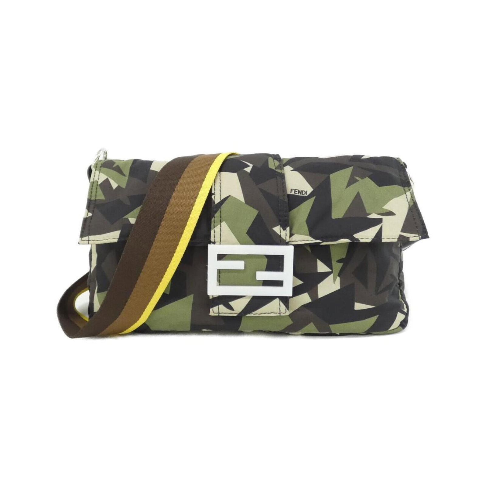 Fendi Fanny Pack Nylon: Fendi Fanny Pack Nylon Fendi Fanny Pack Nylon - A stylish accessory from the iconic Italian brand, featuring a vibrant green nylon material and sleek silver hardware. Measuring 15cm x 24cm x 3cm, this