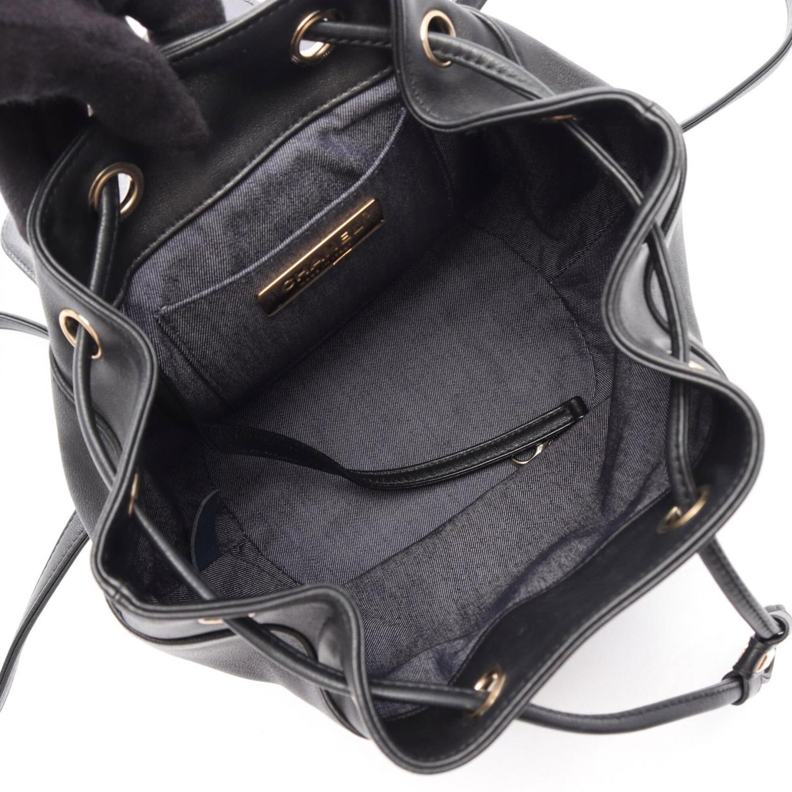 Chanel leather backpack - 3