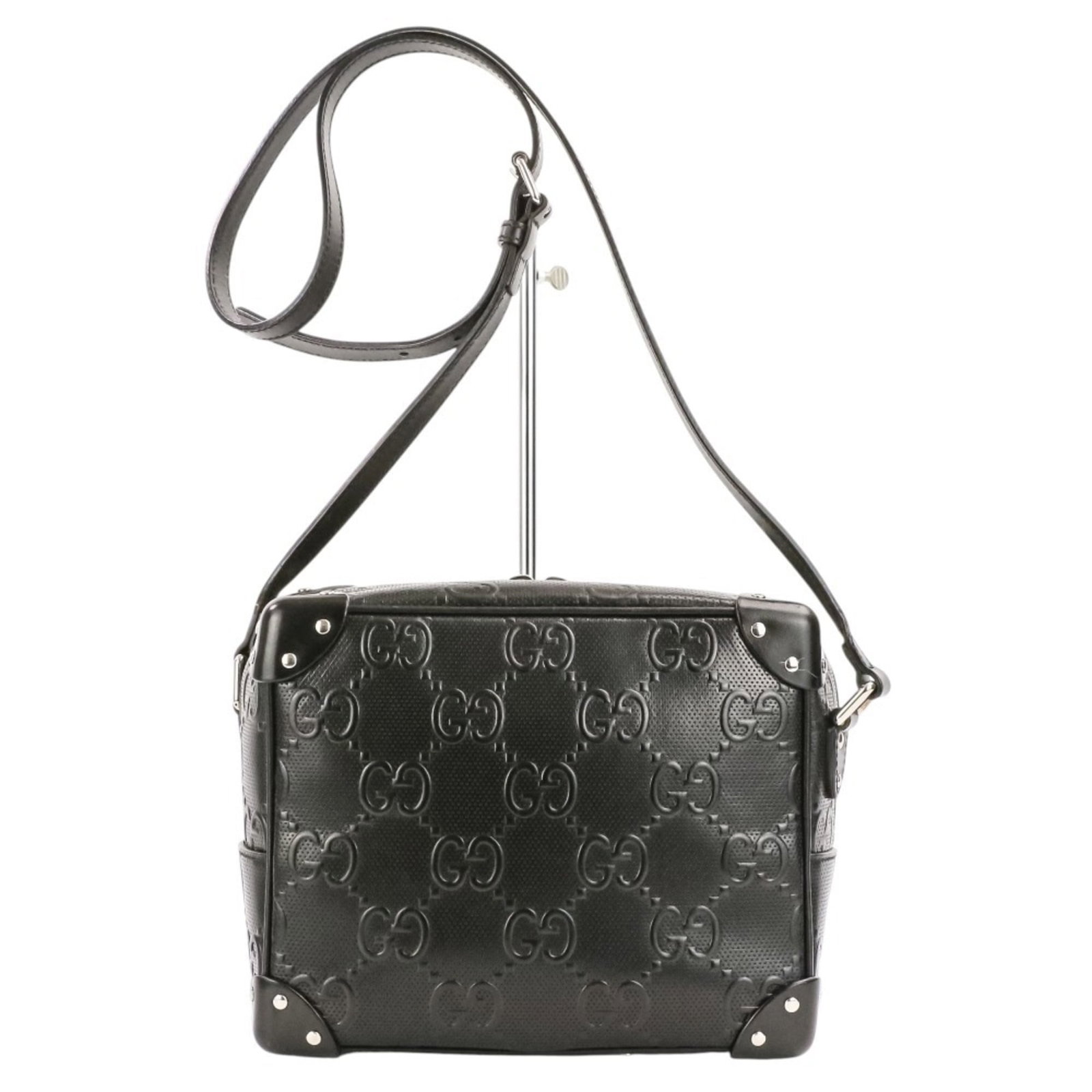 Gucci Shoulder Bag Leather: Gucci Shoulder Bag Leather Gucci Shoulder Bag Leather, a sleek and sophisticated accessory. Made from high-quality leather, this shoulder bag boasts a classic design with clean lines and a timeless bl