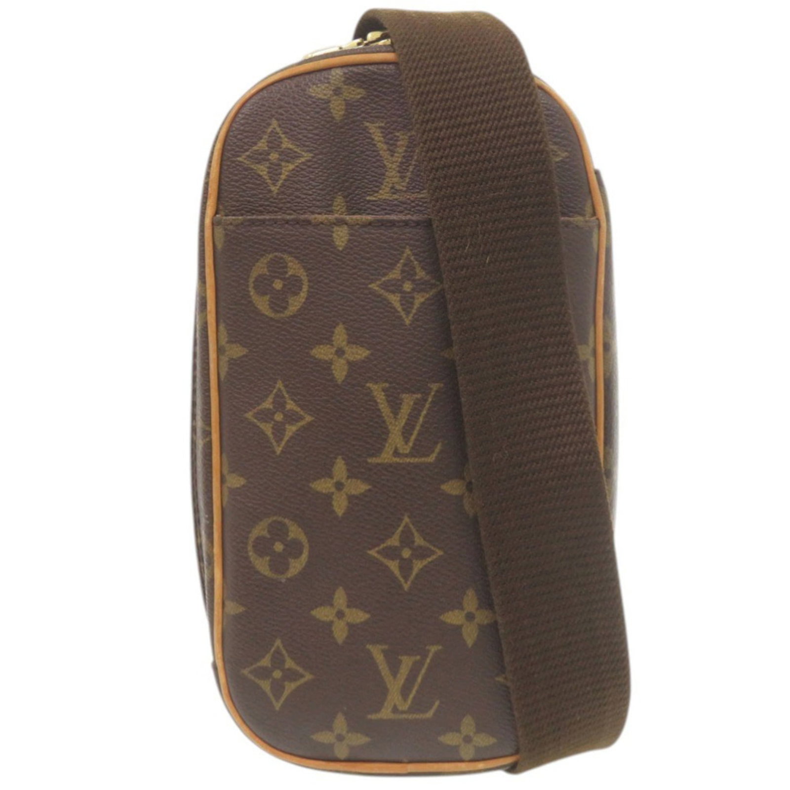 Sling bag monogram Louis Vuitton: Sling bag monogram Louis Vuitton Monogrammed Louis Vuitton sling bag in rich brown leather, adorned with gold hardware and bearing the iconic LV monogram. This stylish accessory measures 23cm x 12.5cm