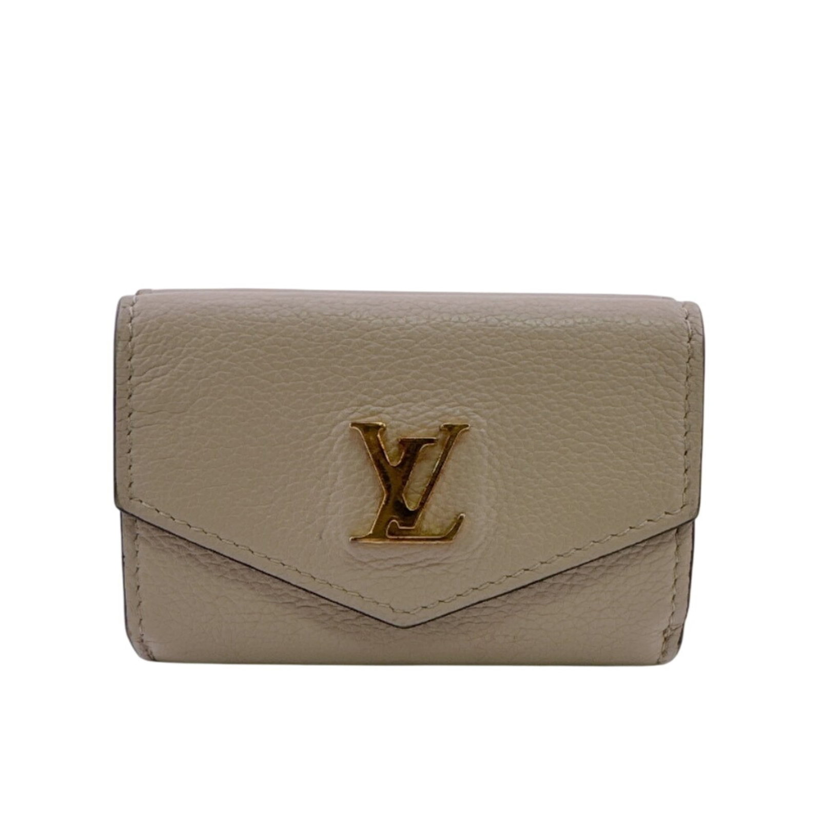 Leather wallet fold Louis Vuitton: Leather wallet fold Louis Vuitton The Louis Vuitton MPN M69340 tri-fold wallet features high-quality calf leather in beige, providing a classic and timeless design. Its compact size makes it easy to