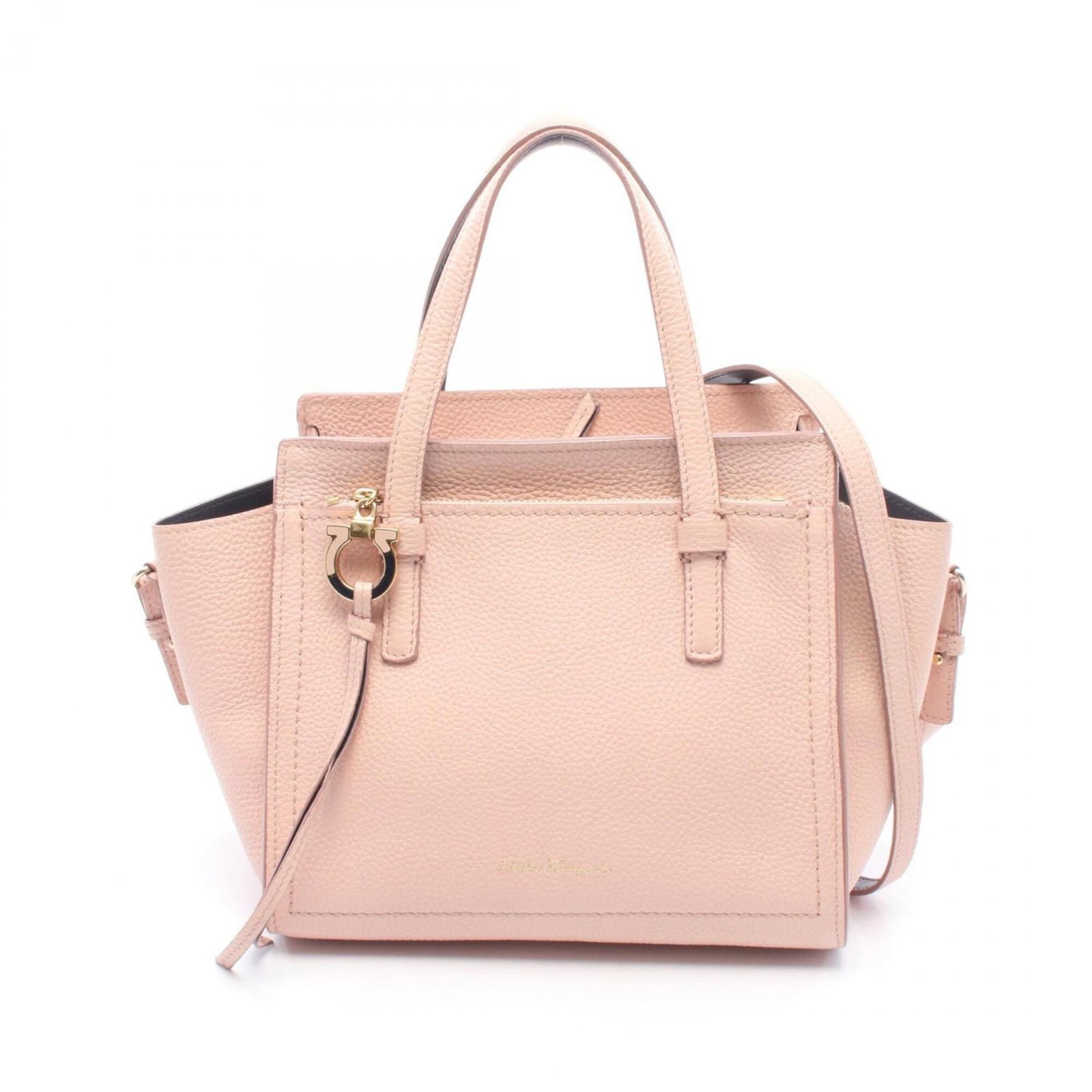 Salvatore Ferragamo Handbag Leather: Salvatore Ferragamo Handbag Leather Pink Salvatore Ferragamo Handbag Leather - A stylish and elegant accessory, this pink leather handbag measures 21cm x 23cm x 12cm. Its classic design and