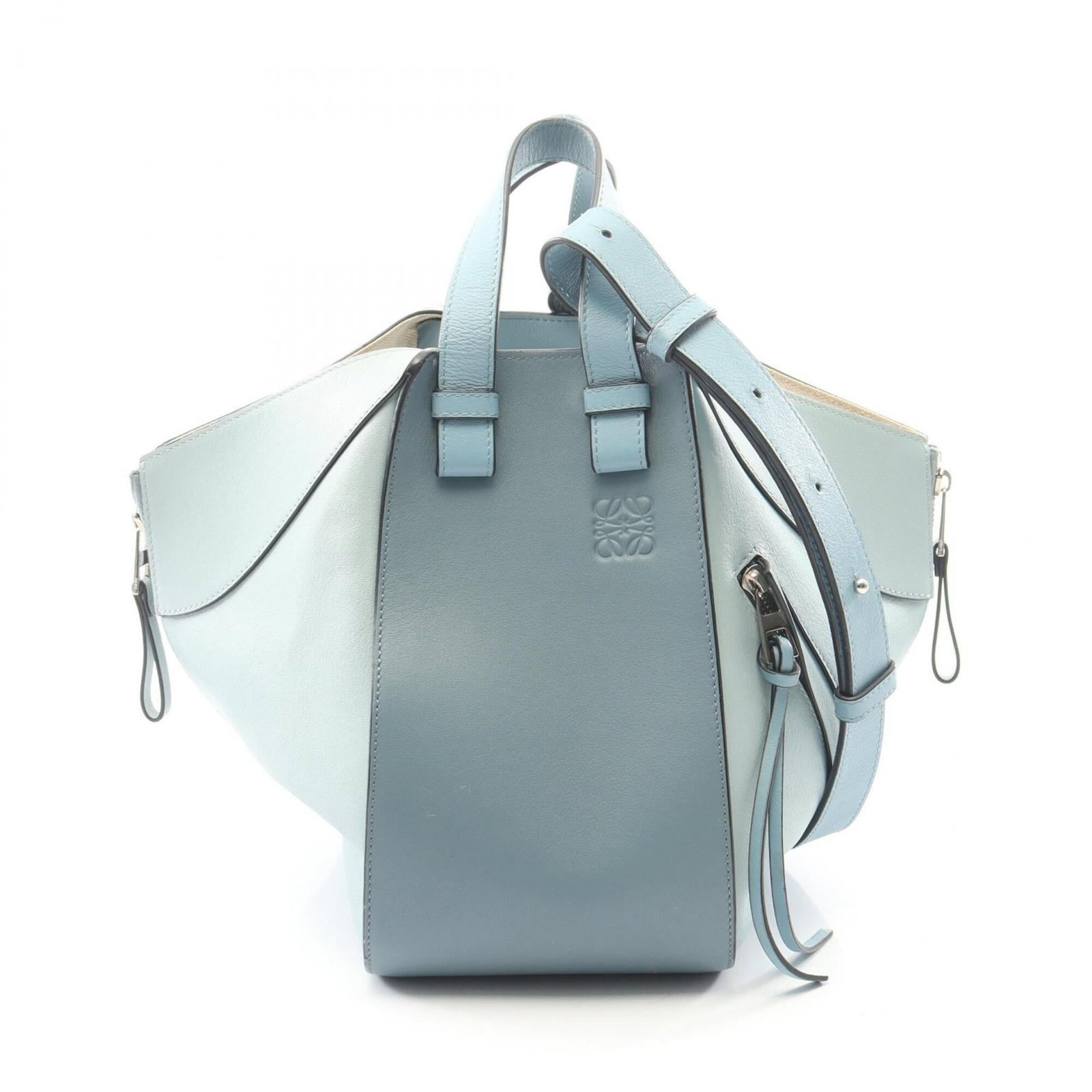 Loewe Handbag Leather: Loewe Handbag Leather Item Specifics: Brand: Loewe Type: Handbag Material: Leather Color: Blue Gender: Women Size (HxWxD): 25cm x 14cm x 25cm / 9.84'' x 5.51'' x 9.84'' Product Disclaimer: Pre-owned u
