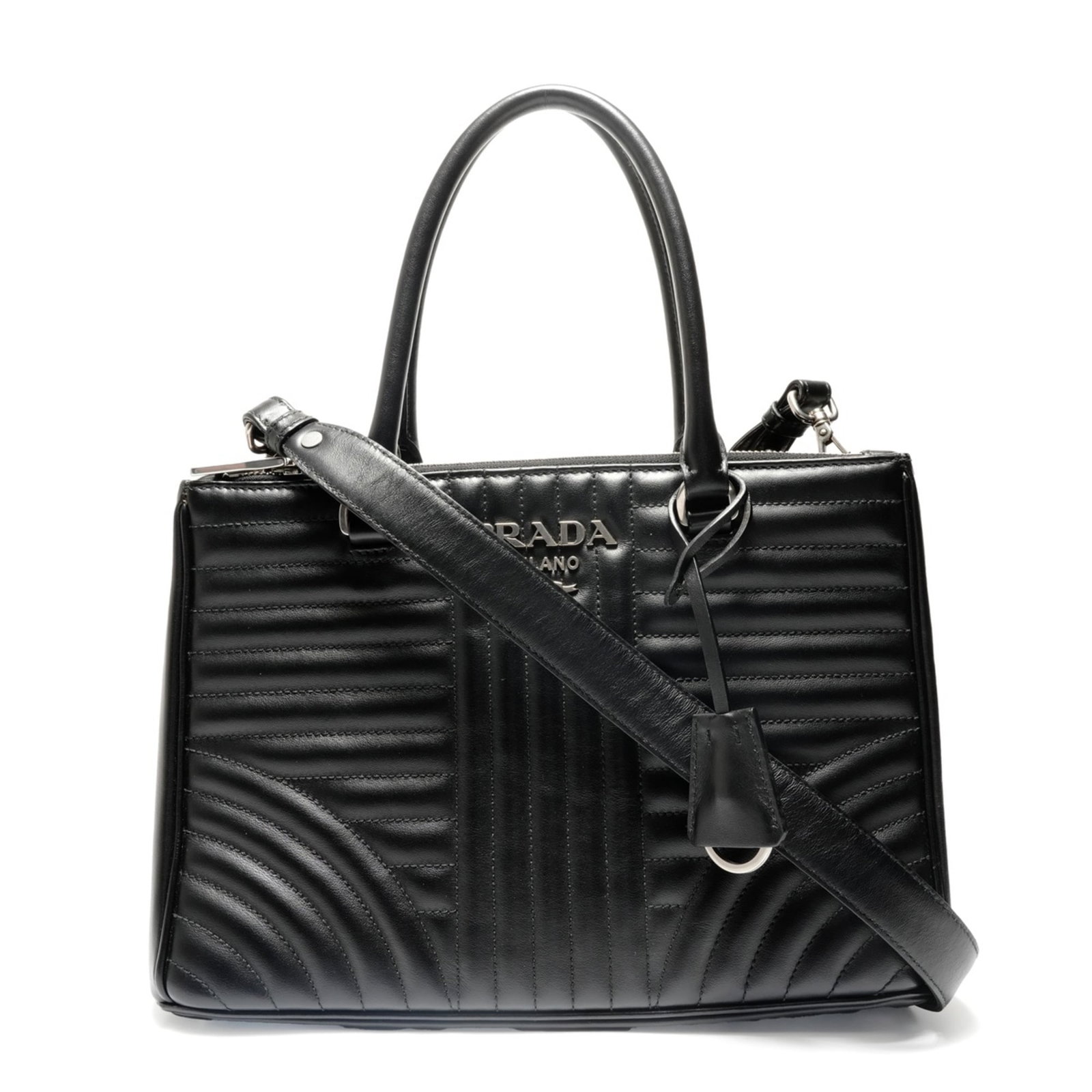 Shoulder Bag: Shoulder Bag Black Prada shoulder bag with dimensions 21cm x 27cm x 11cm. This sleek and stylish bag features a classic design that exudes sophistication, making it a versatile accessory for everyday 