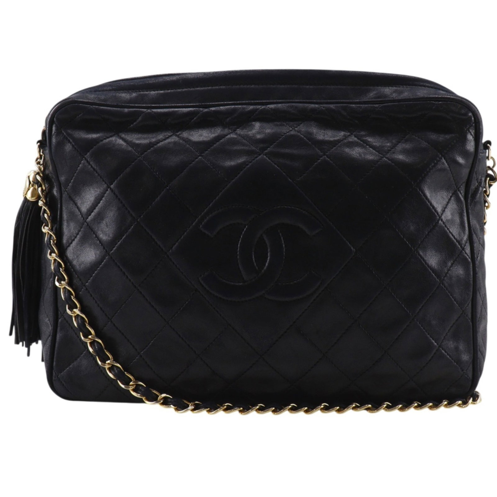 Shoulder Bag Leather Chanel: Shoulder Bag Leather Chanel Black leather shoulder bag with a zipper pocket and calfskin material, measuring 20cm x 27cm x 7cm. The bag features a sturdy handle drop of 46cm, making it easy to carry. 