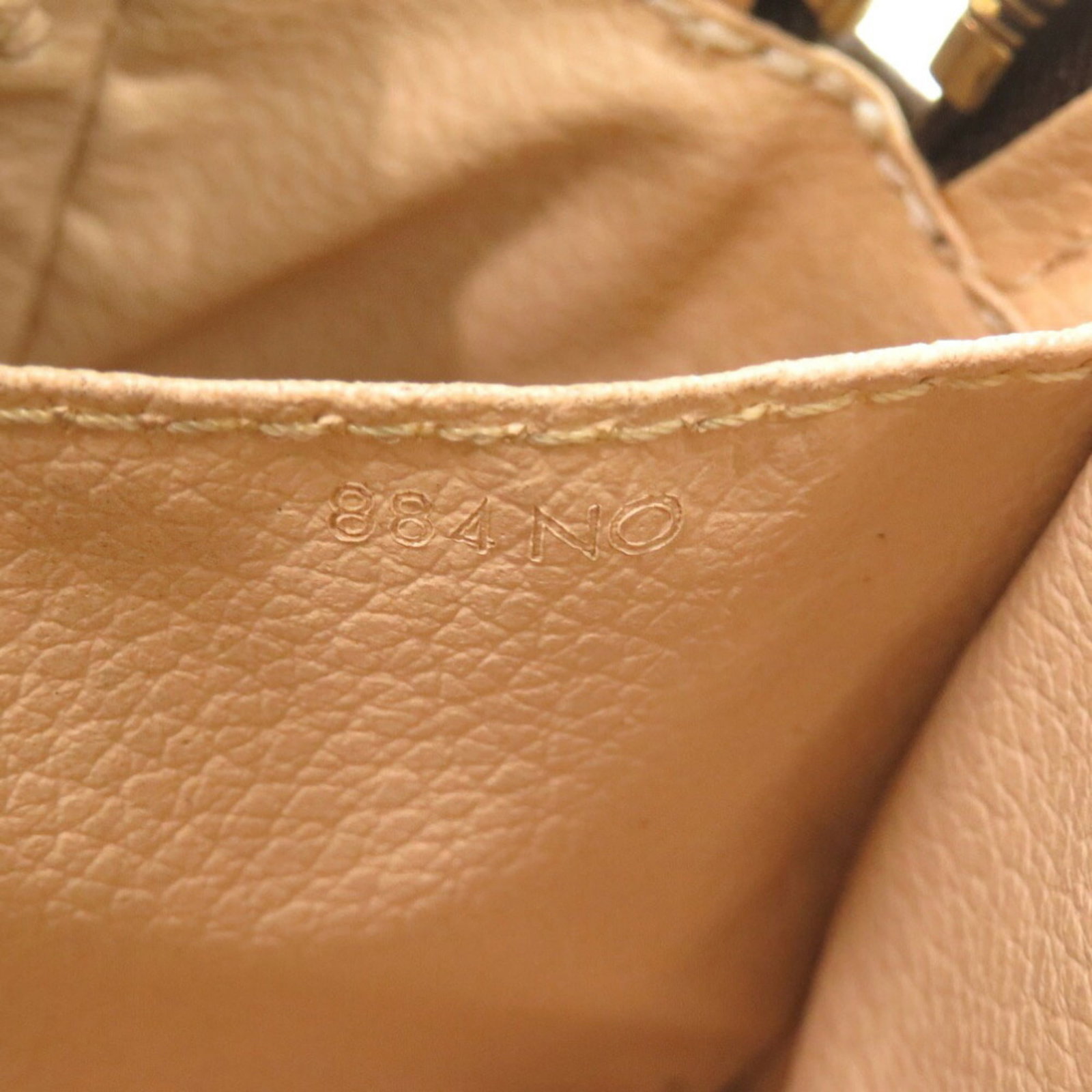 Monogram pouch by Louis Vuitton - 9