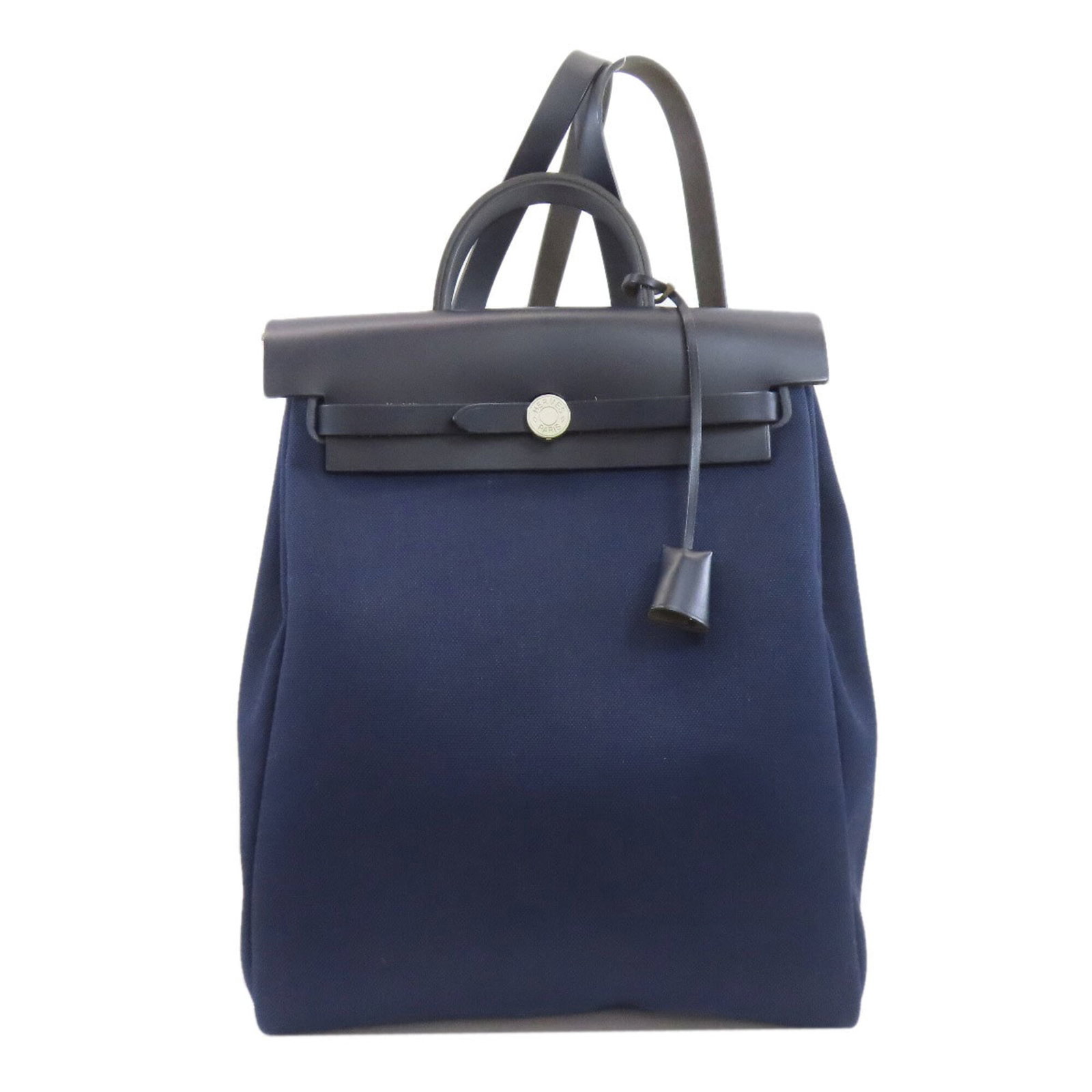 Hermes Handbag Toile Officier: Hermes Handbag Toile Officier Toile Officier handbag from Hermes, featuring navy color and classic design. This iconic style measures 35cm x 28.5cm x 11cm, making it a compact yet stylish accessory