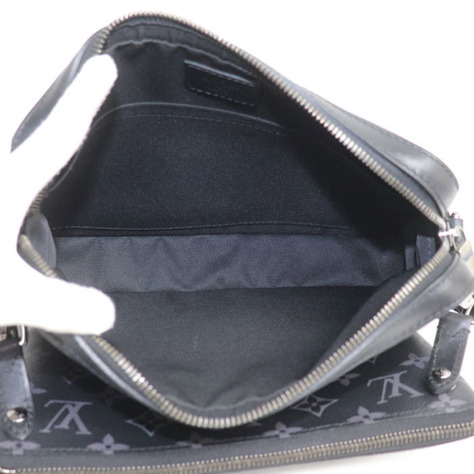 Shoulder bag Monogram Eclipse by Louis Vuitton - 4