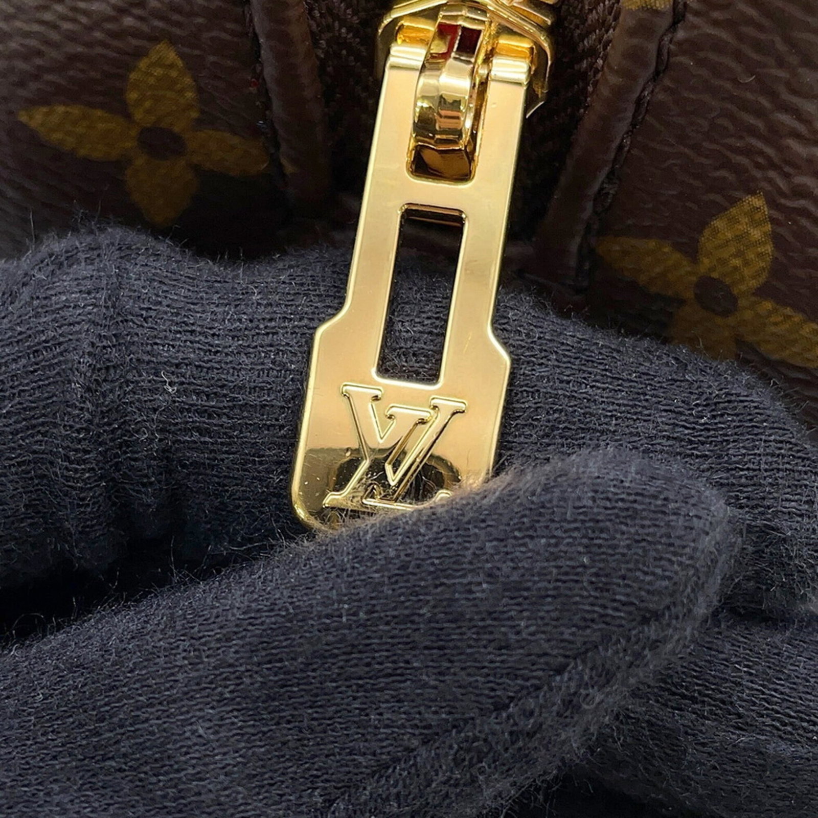 Louis Vuitton Handbag Monogram - 13