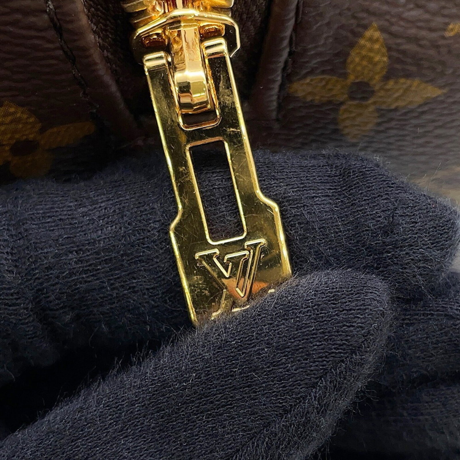 Louis Vuitton Handbag Monogram - 14
