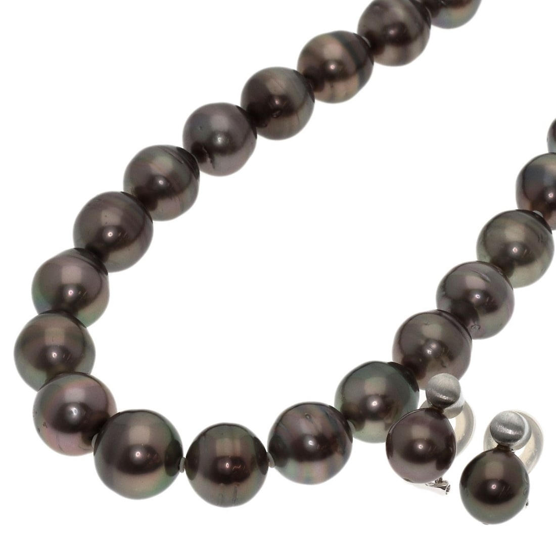 Yashima Pearl Black Baroque Pearl Diamond Earring Set Necklace K14 White: Yashima Pearl Black Baroque Pearl Diamond Earring Set Necklace K14 White K14 White Gold necklace featuring a D-cut black baroque pearl with a total carat weight of 0.07ct, set in a sleek and
