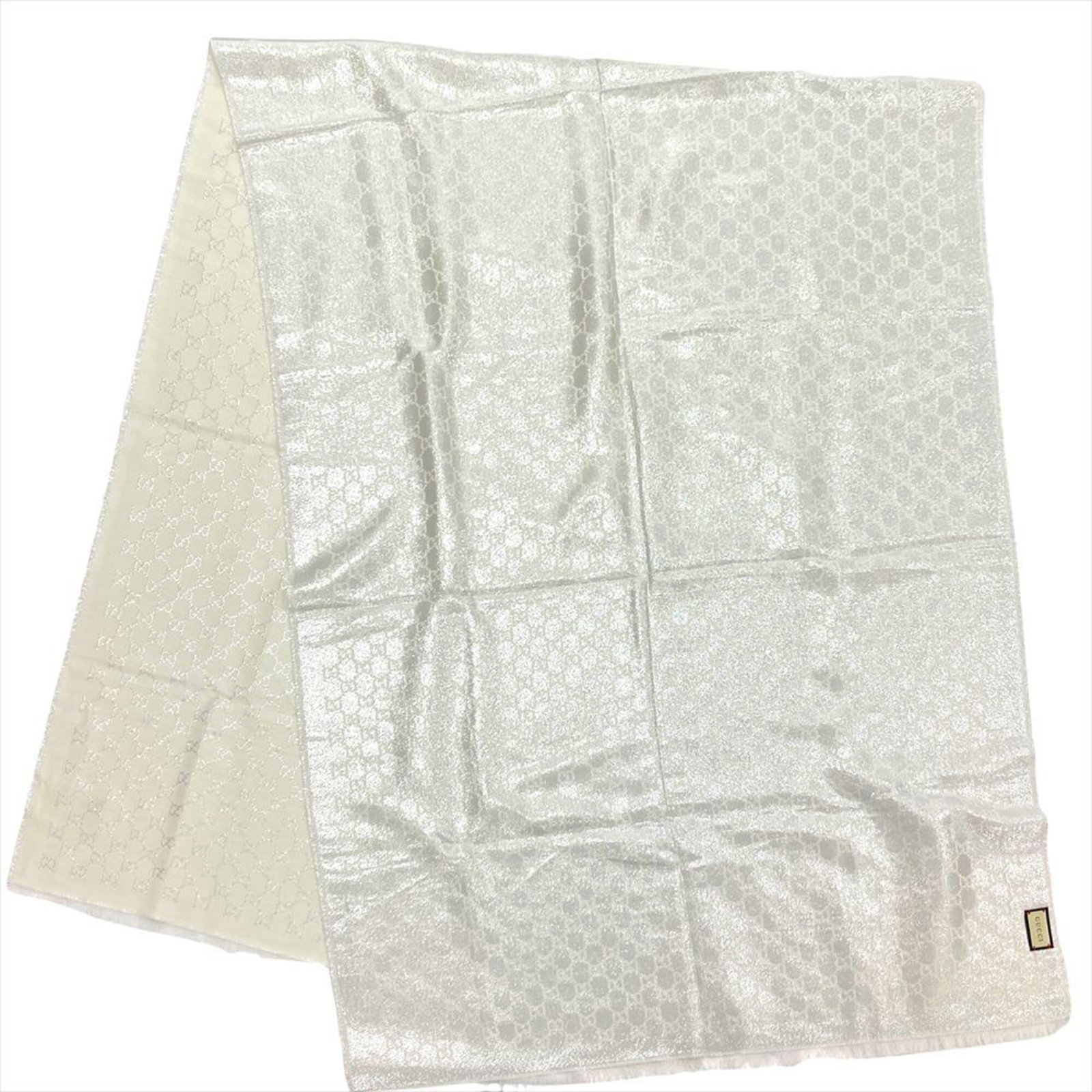 Cotton Rayon Gucci Stole 60%: Cotton Rayon Gucci Stole 60% Cotton Rayon Gucci Stole - A Luxurious White Stole from the Italian Fashion House. Made from 60% Cotton and 32% Rayon, this stole boasts a stunning white color and