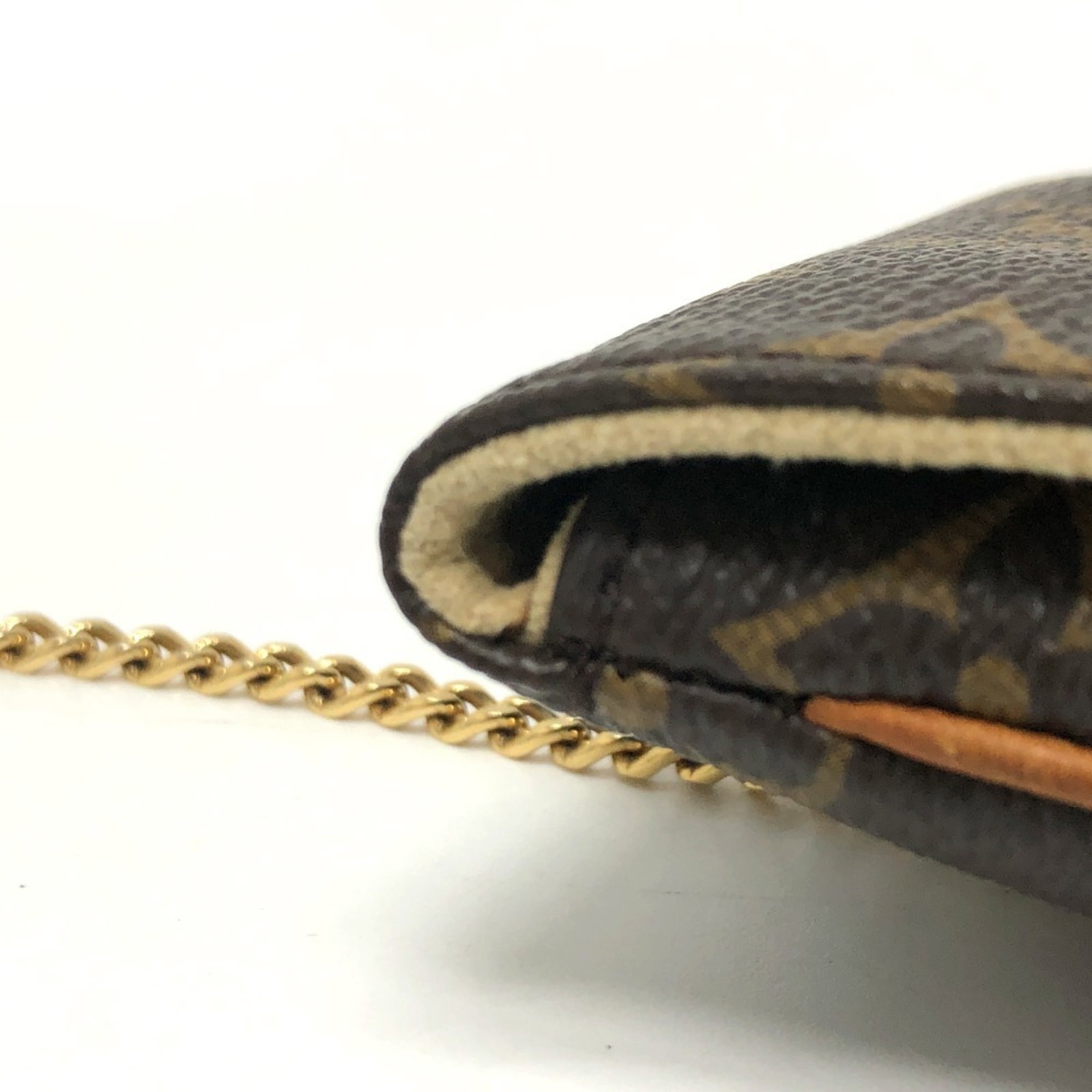 Monogram pouch by Louis Vuitton - 10