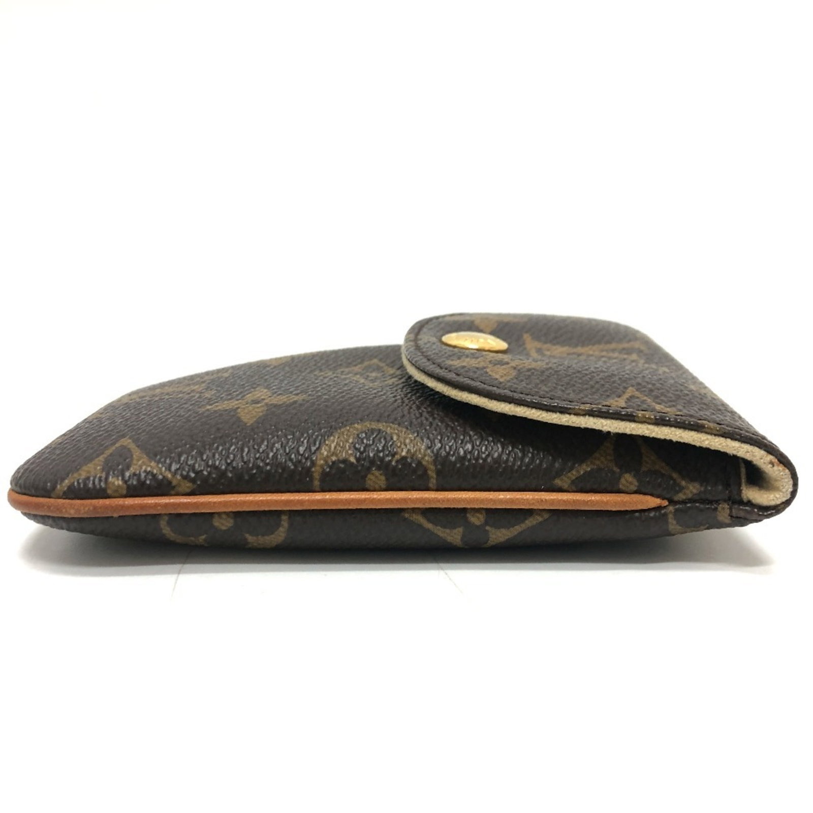 Monogram pouch by Louis Vuitton - 4