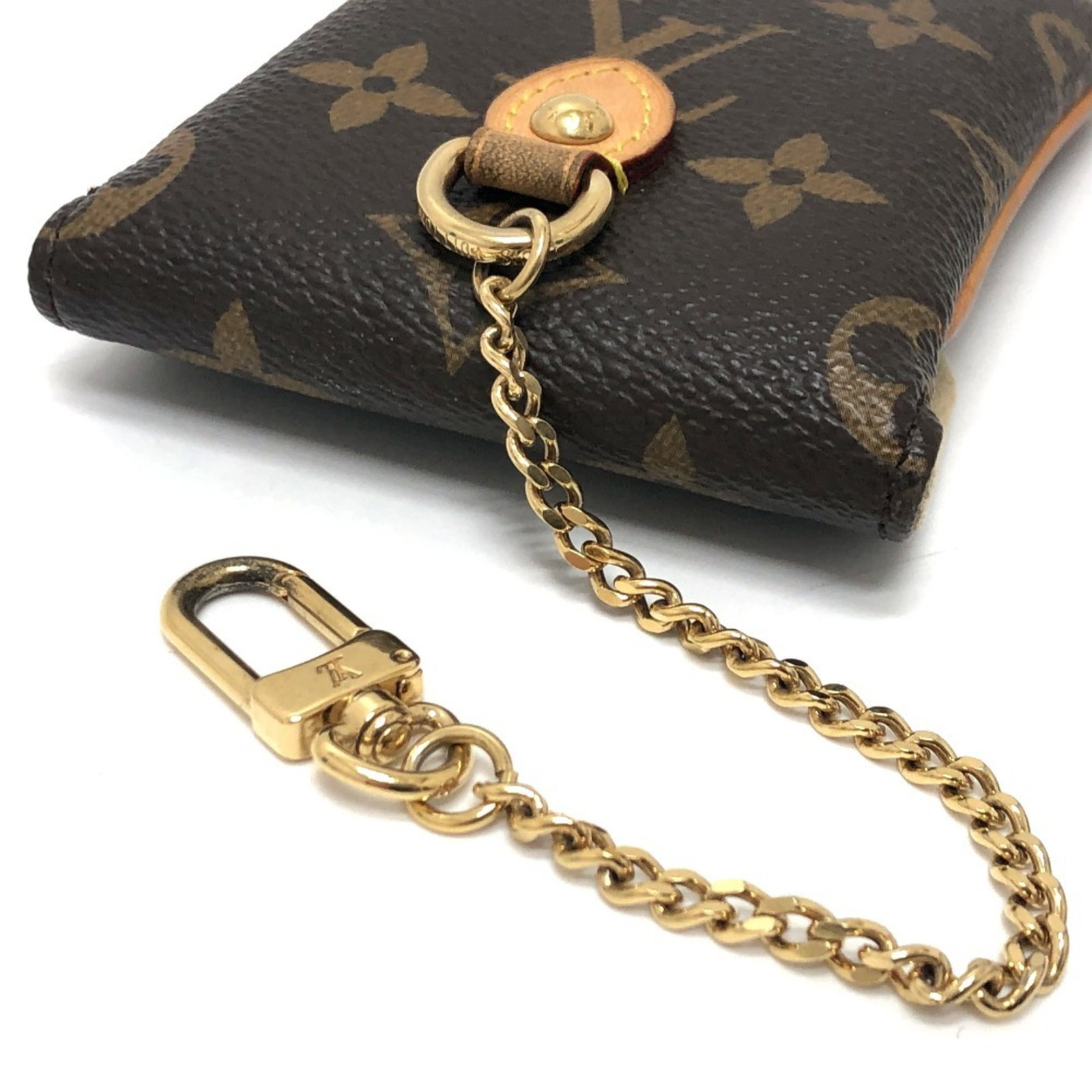 Monogram pouch by Louis Vuitton - 7