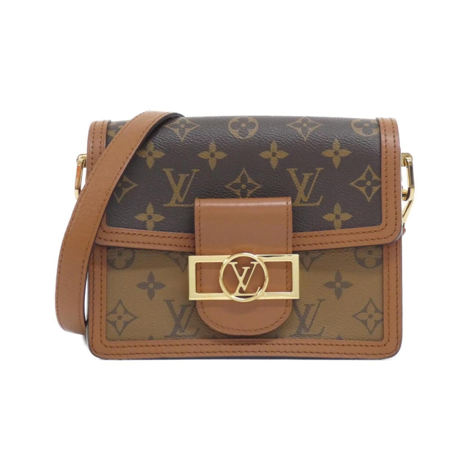 Shoulder bag coated canvas by Louis Vuitton: Shoulder bag coated canvas by Louis Vuitton Coated canvas by Louis Vuitton, featuring gold hardware and a classic design. This shoulder bag measures 15cm x 21cm x 9cm and boasts a timeless look with