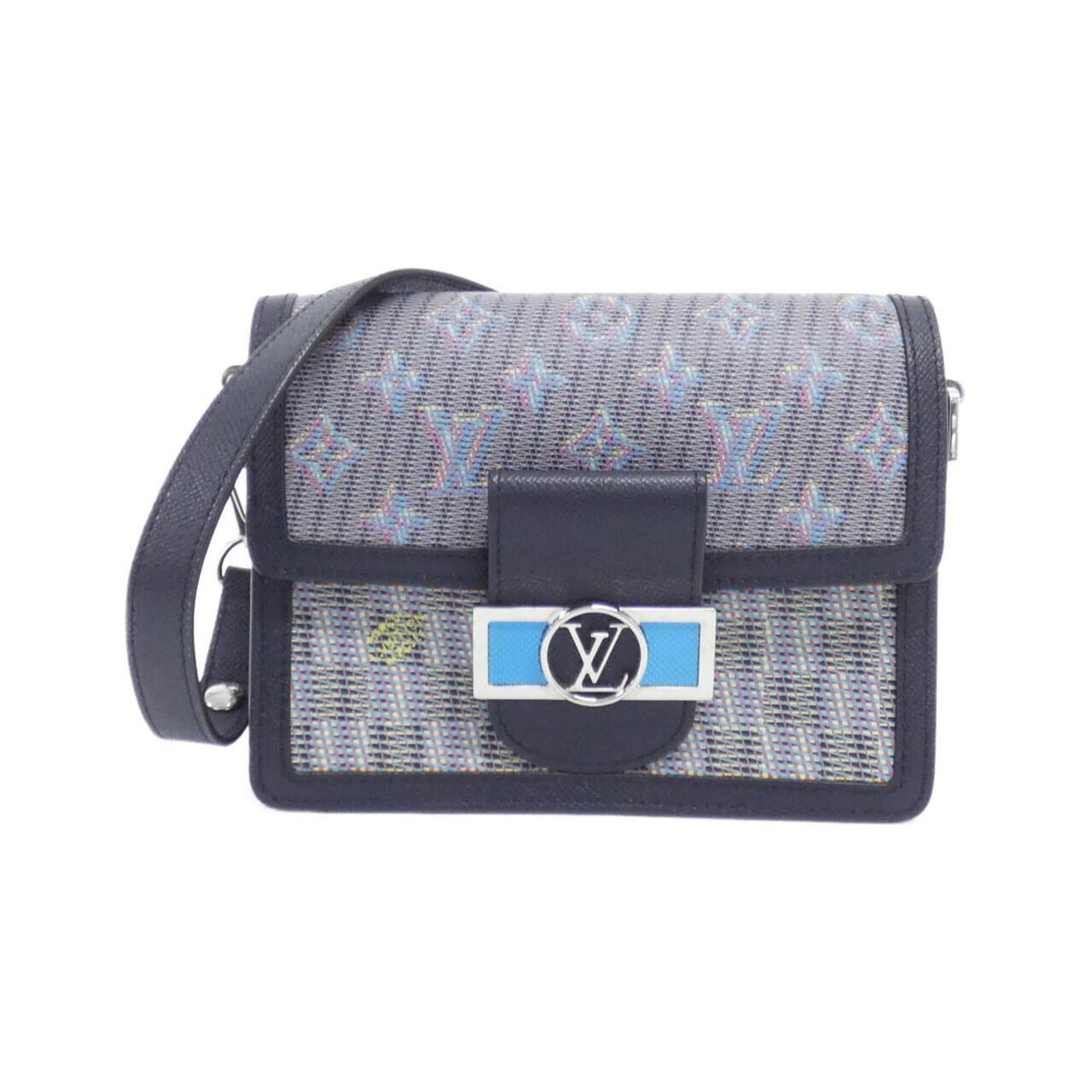 Shoulder Bag Leather Louis Vuitton: Shoulder Bag Leather Louis Vuitton Blue leather shoulder bag from Louis Vuitton, featuring iconic Monogram pattern and silver hardware. Made from high-quality calf leather, the bag measures 15cm x