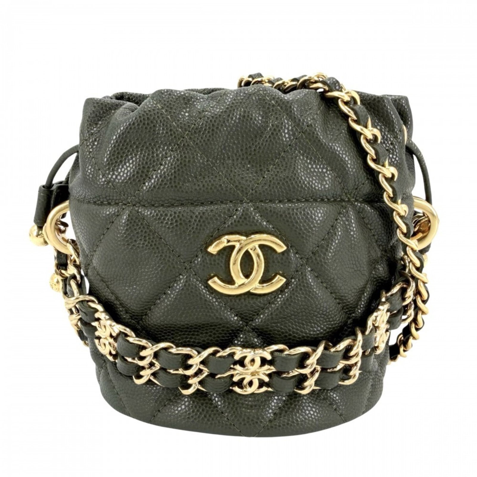 Calfskin Grained Bag Pochette Shoulder Chanel: Calfskin Grained Bag Pochette Shoulder Chanel Grained calfskin adds depth to this khaki-colored pochette shoulder bag from Chanel, measuring 11cm x 11cm x 10cm. The structured design and classic
