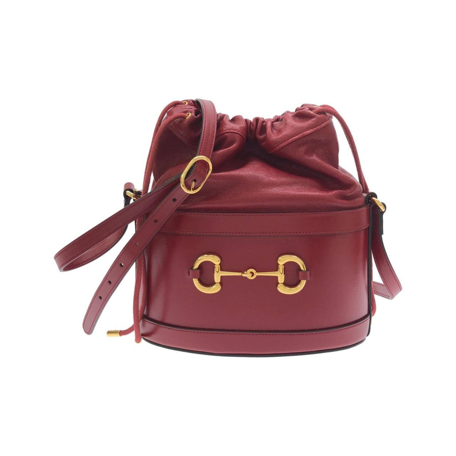 Gucci Shoulder Bag Leather: Gucci Shoulder Bag Leather Red Gucci Leather Shoulder Bag. Made from high-quality leather, this bag features a classic shoulder design with clean lines and a timeless red color. Measuring 25.5cm x 22.
