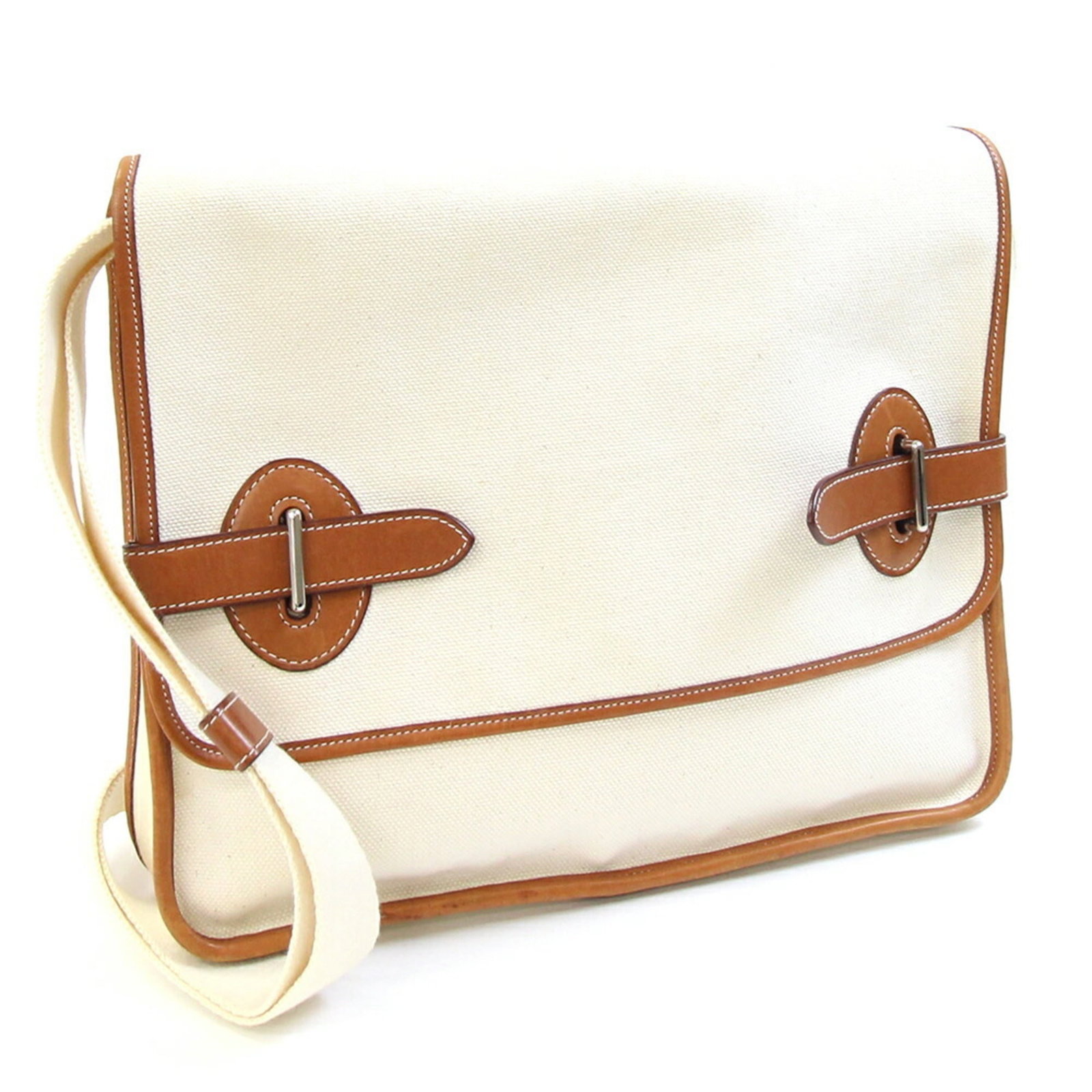 Hermes Handbag Leather Shoulder: Hermes Handbag Leather Shoulder Brown, Natural Leather Shoulder Bag from Hermes. This Buenaventura shoulder bag features high-quality leather construction and measures 28cm x 34cm x 7.5cm. The bag's s