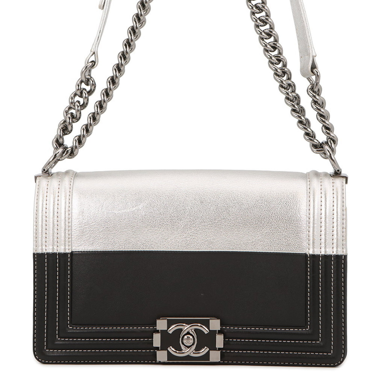Chanel Handbag Shoulder Bag Leather: Chanel Handbag Shoulder Bag Leather Black leather shoulder bag from Chanel's Boy line, featuring a sleek design with silver accents. Made in Italy, this handbag measures 16cm x 24.5cm x 6.5cm and is c