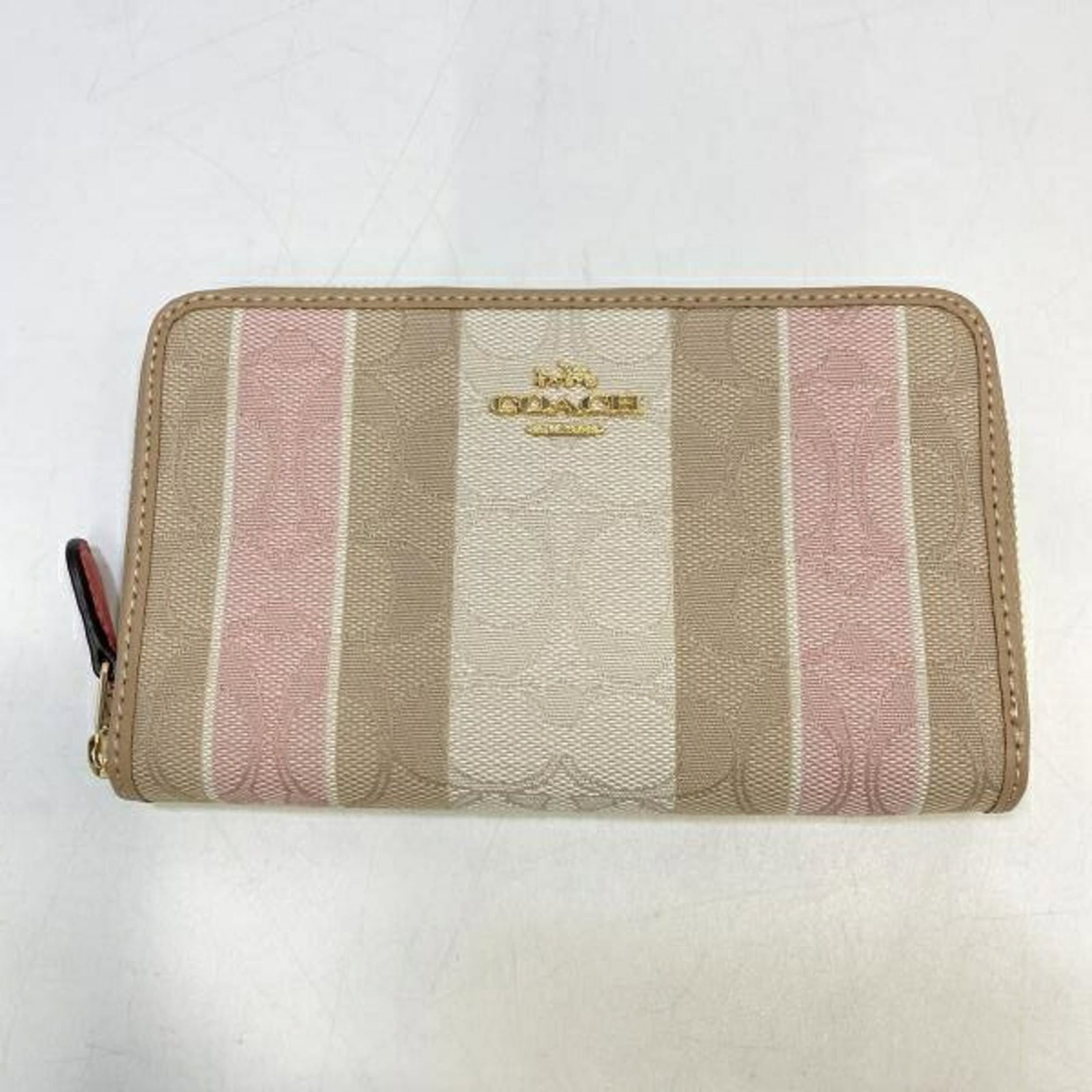 Coach Long Wallet (Bi-Fold) (1 of 10)