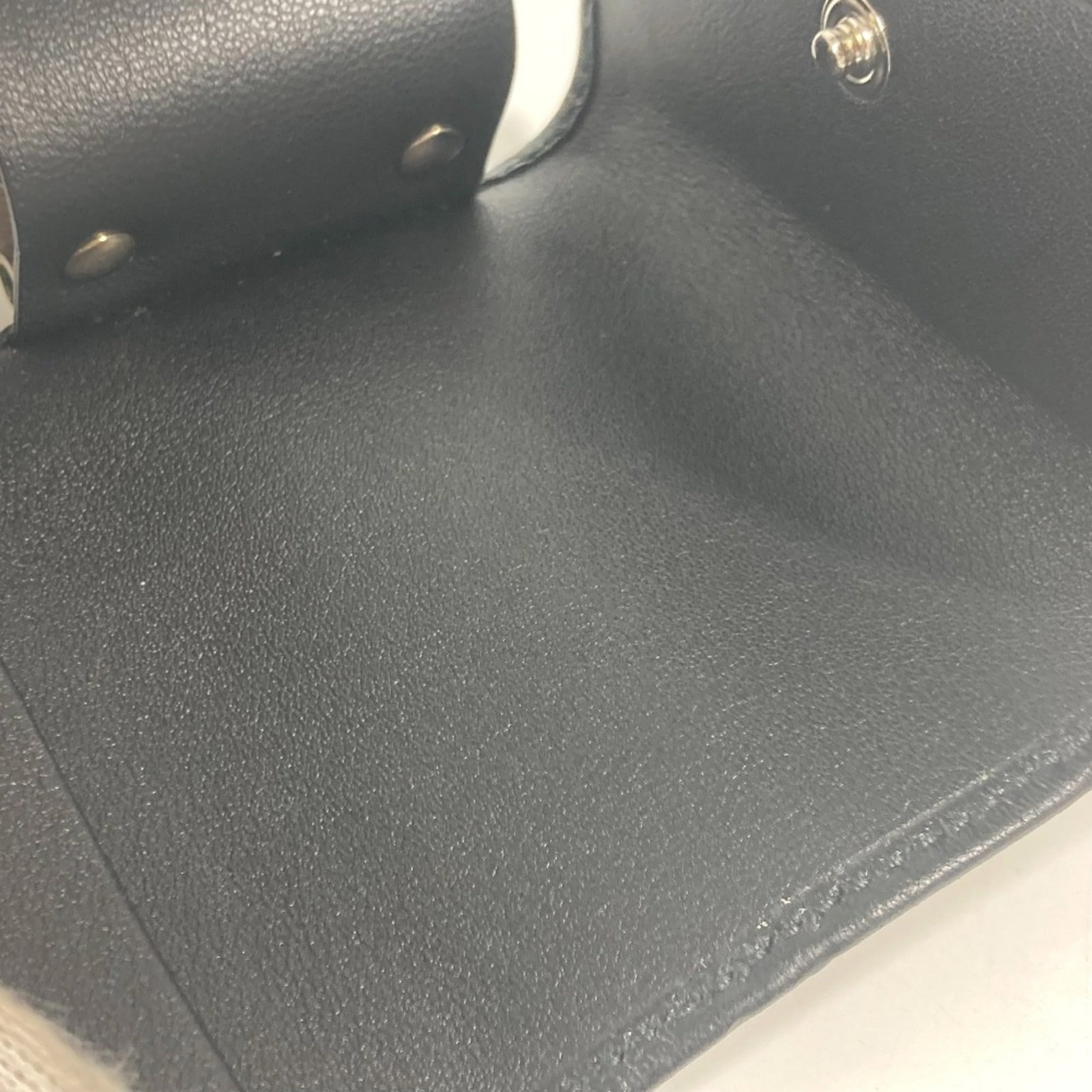 Keycase Leather by Gucci - 9