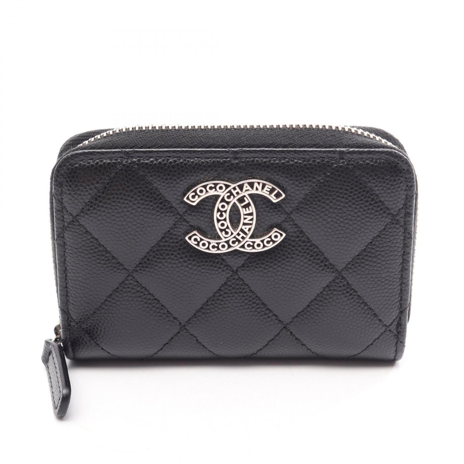 Chanel Coin Purse/ Coin Case Grained Calfskin: Chanel Coin Purse/ Coin Case Grained Calfskin Grained Calfskin Black Coin Purse/Case from Chanel. This sleek and sophisticated coin purse boasts a classic design, measuring 7cm x 11cm x 2cm, making