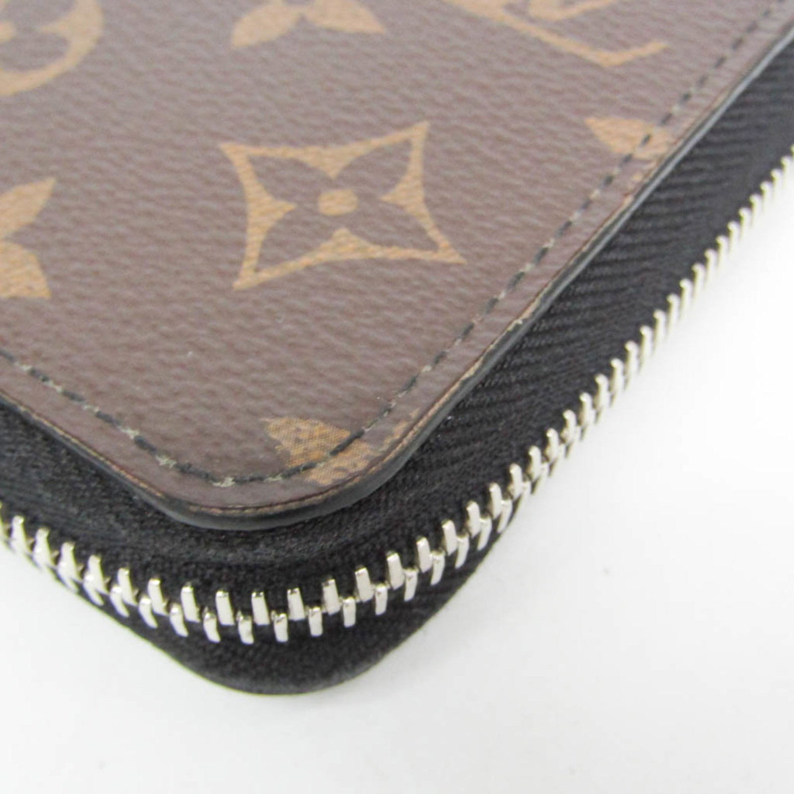 Louis Vuitton Monogram Phone Wallet - 10