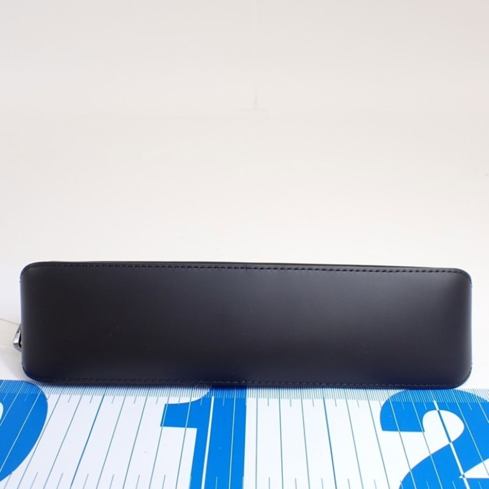Pen case from Louis Vuitton - 3