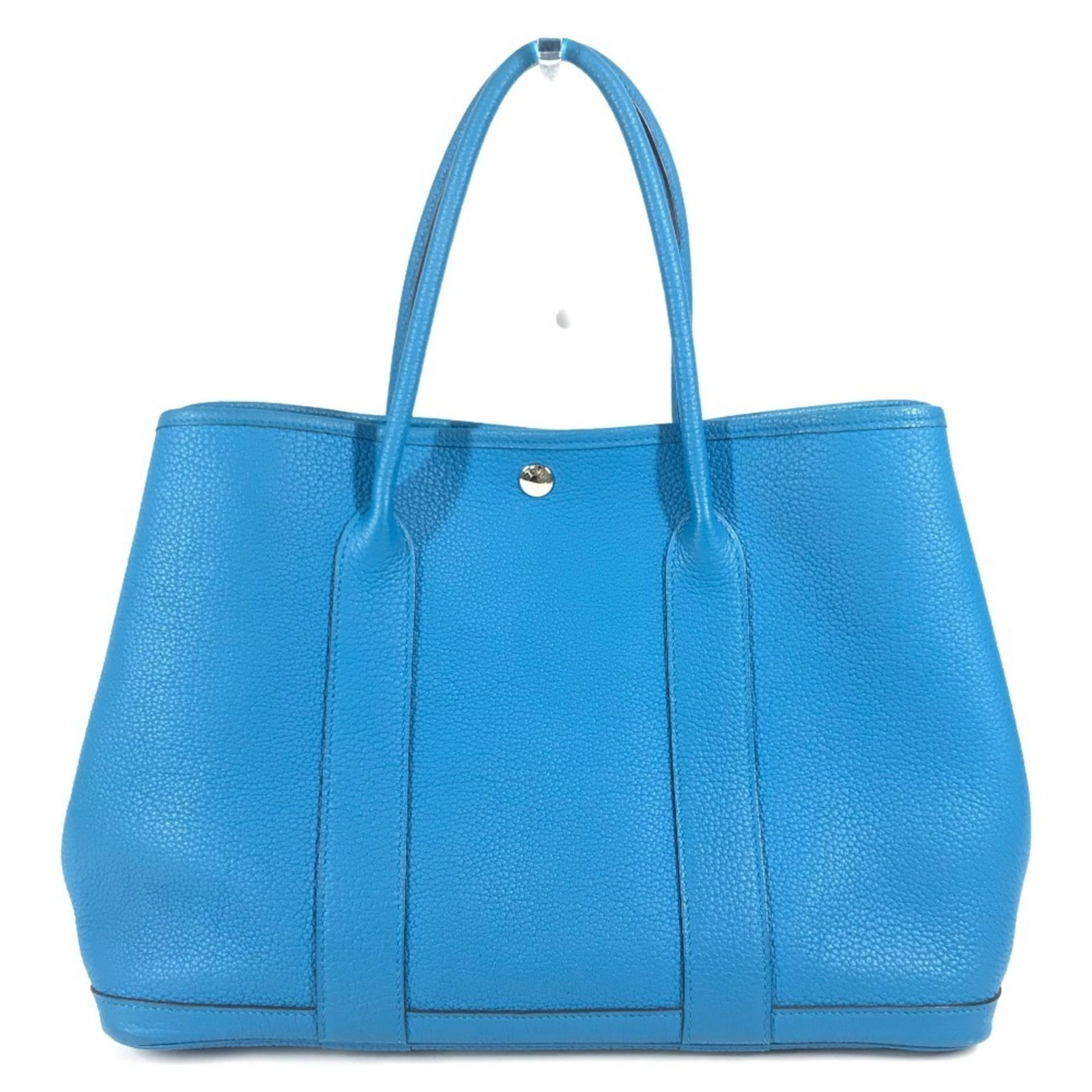 Hermes Handbag Shoulder Bag Tote Bag Negonda Leather: Hermes Handbag Shoulder Bag Tote Bag Negonda Leather Negonda leather from France, a unique and stylish option for those who appreciate high-quality materials. This bicolor blue tote bag features a dis