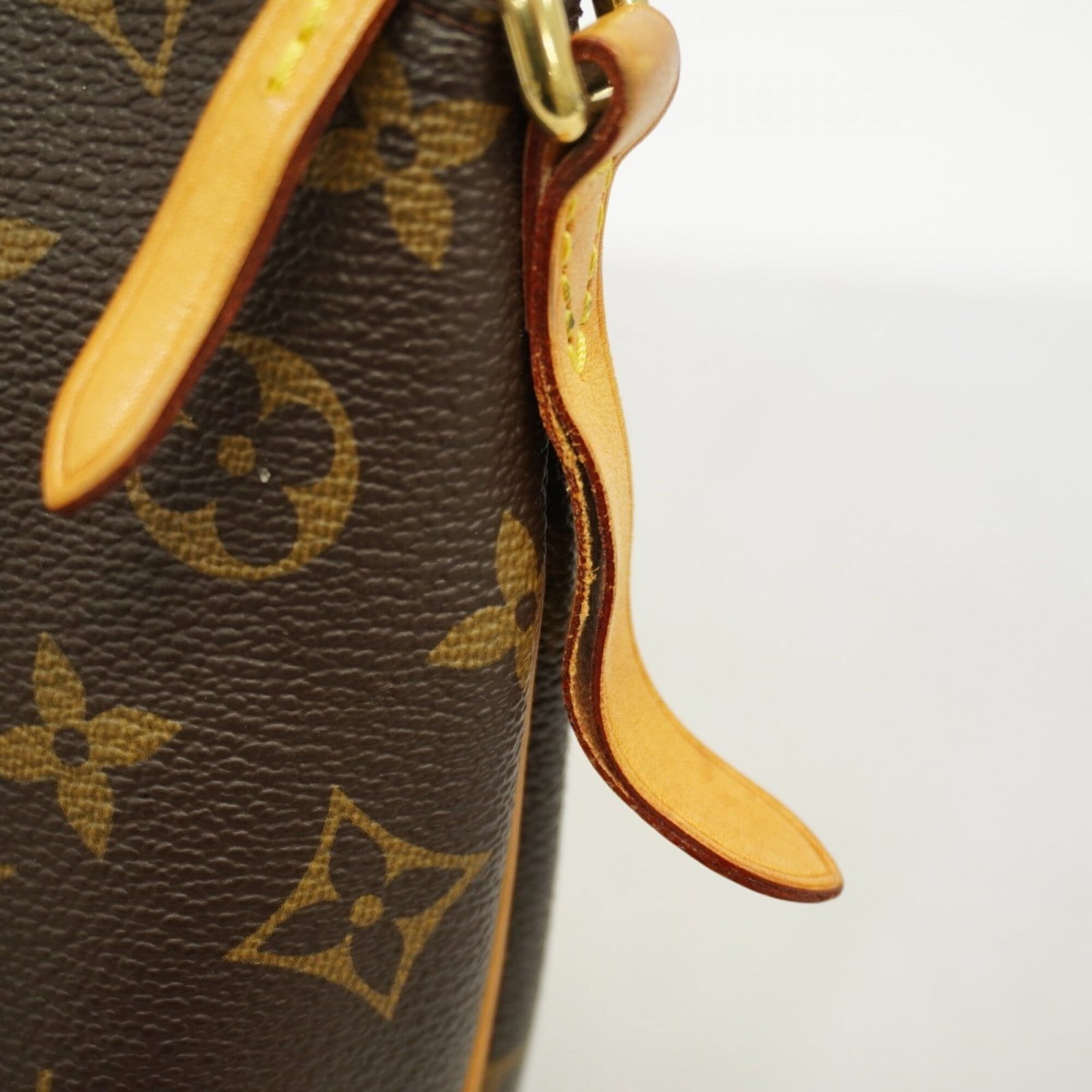 Louis Vuitton Handbag - 8