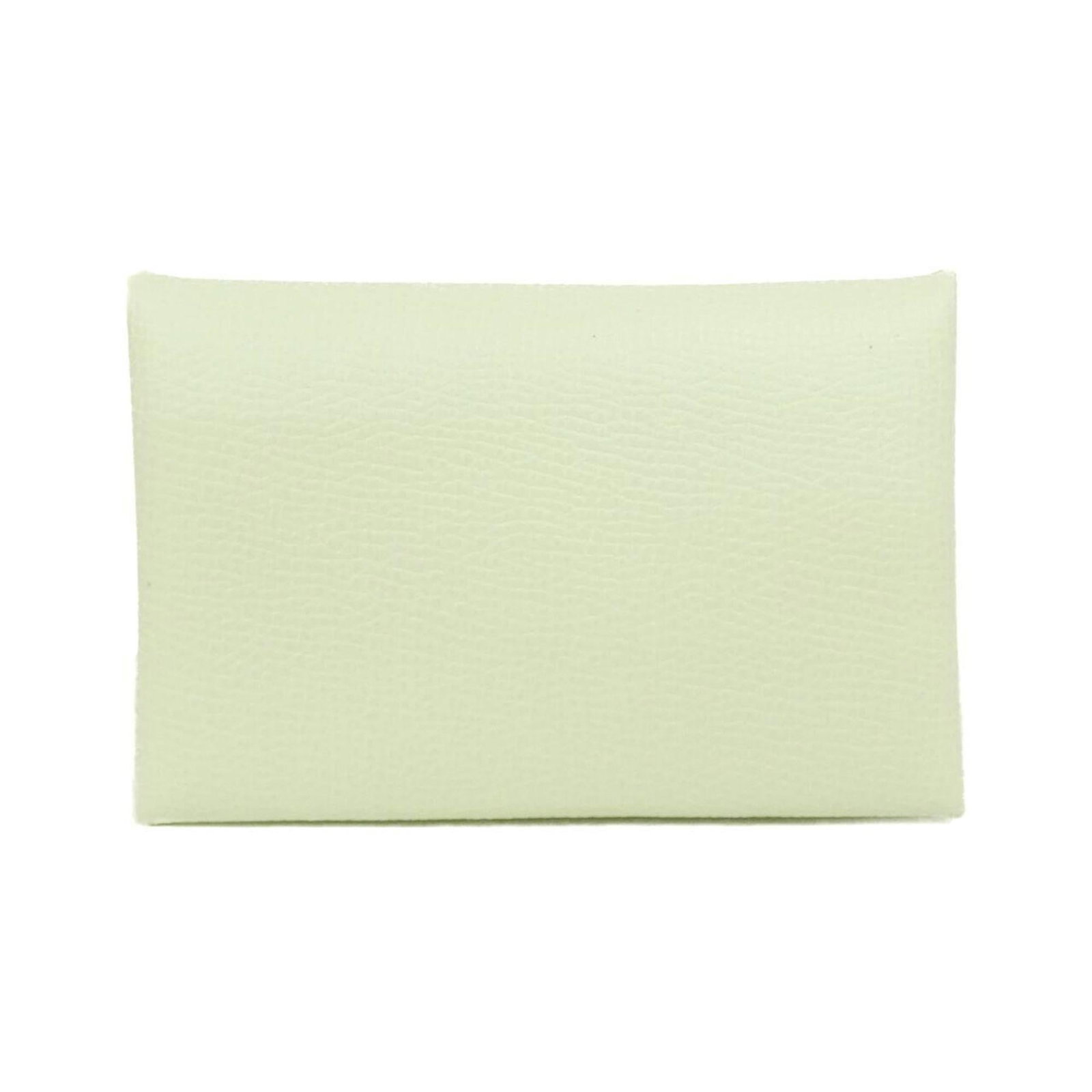 Hermes Card Case Epsom Leather: Hermes Card Case Epsom Leather Epsom leather card case from Hermes, featuring a sleek and compact design with a subtle sheen. Measuring 7cm x 10.5cm x 1cm, it provides a convenient space for storing c