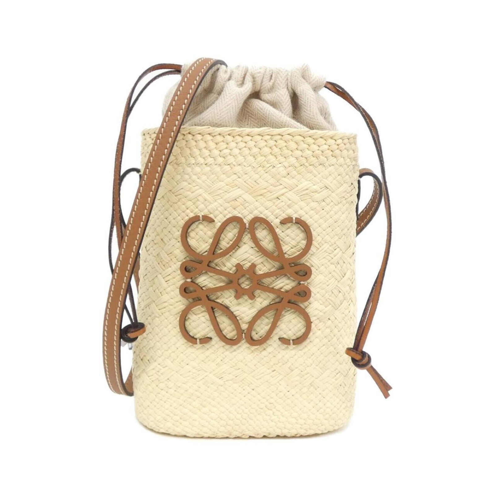 Leather shoulder bag by Loewe: Leather shoulder bag by Loewe Calfskin leather shoulder bag by Loewe, featuring a timeless beige color and classic design. Made from high-quality materials, this elegant bag boasts a sleek 23cm x