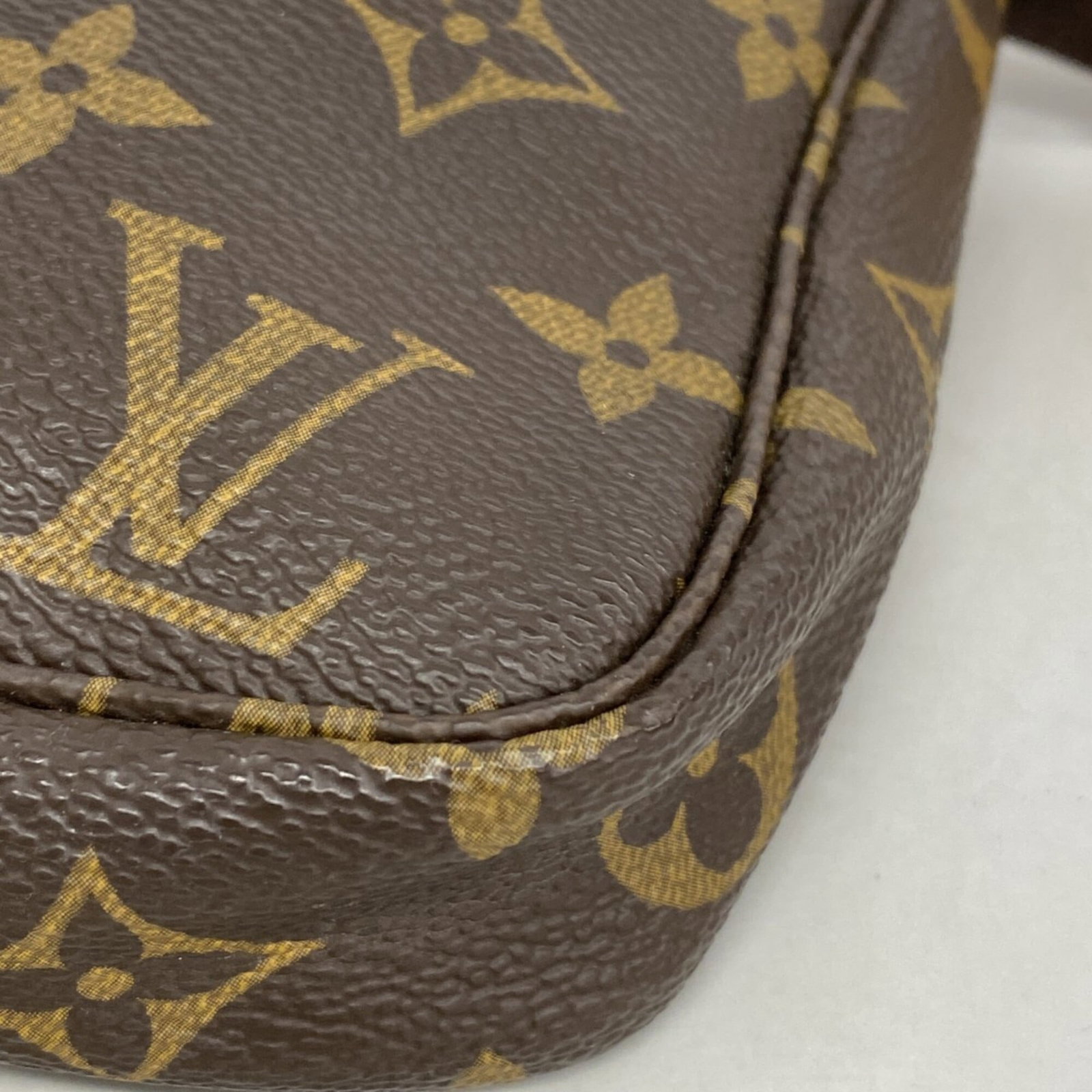 Vuitton Pouch Louis - 6