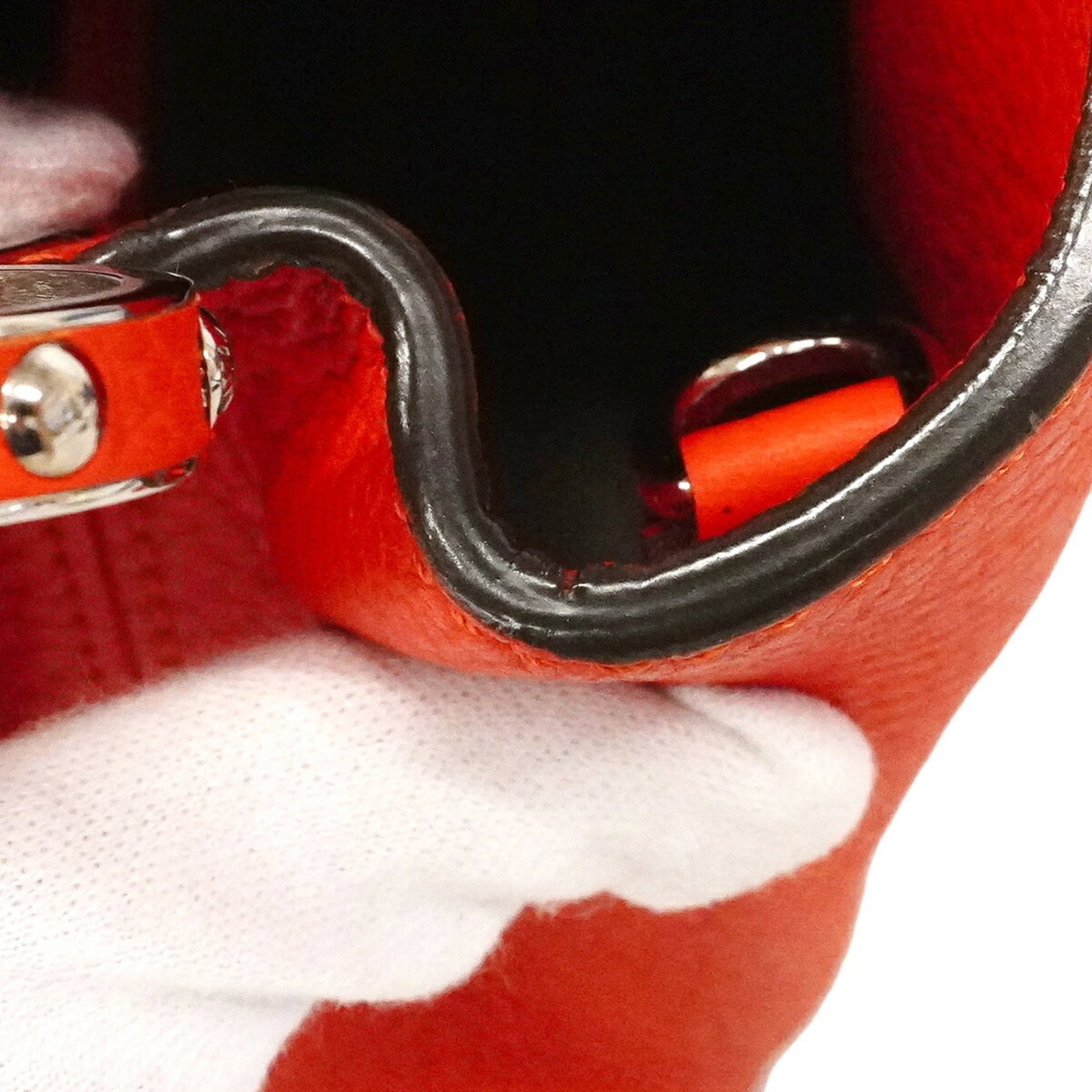 Louis Vuitton Handbag - 6