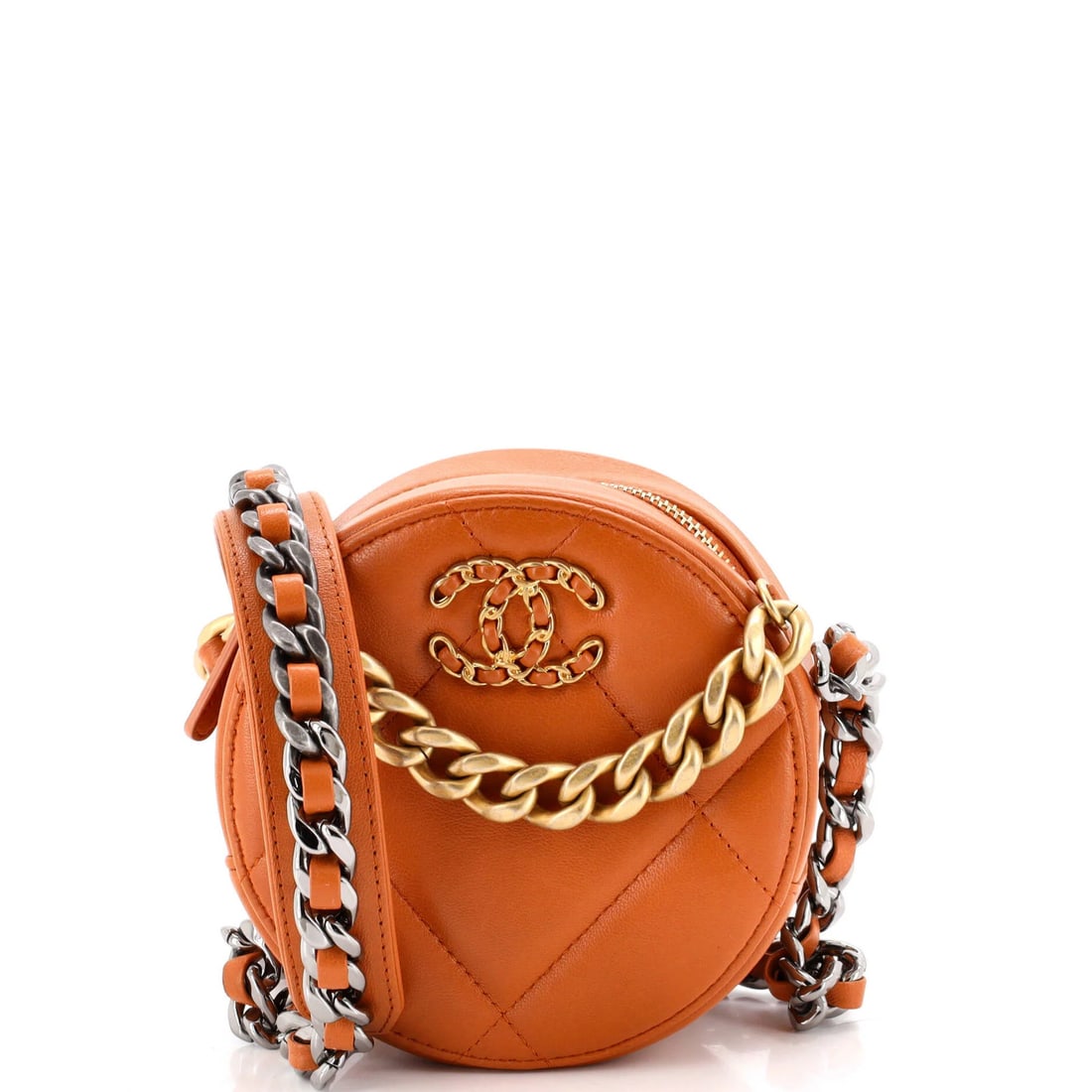 Round Quilted Chain Leather Clutch Chanel 19: Round Quilted Chain Leather Clutch Chanel 19 The Round Quilted Chain Leather Clutch Chanel 19 boasts a vibrant orange exterior with quilted chain details, adding an edgy touch to its classic design. M