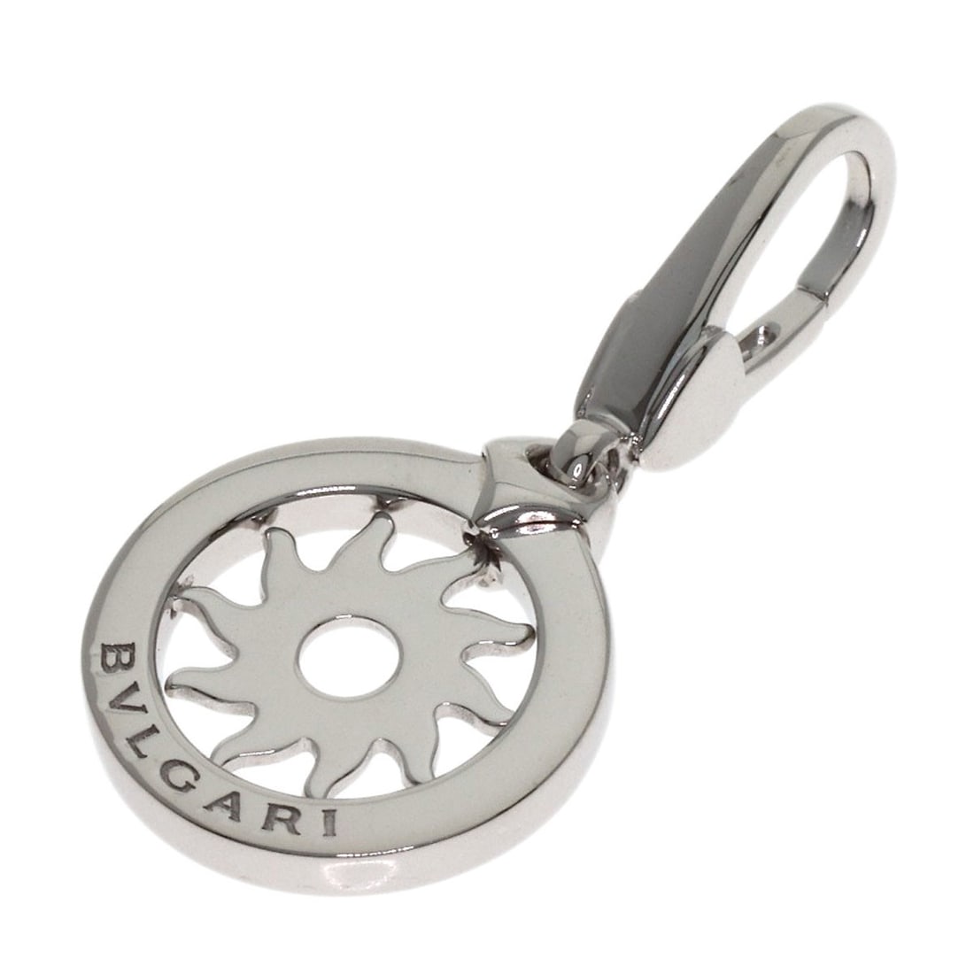 Tondo San Pendant White Gold K18 Top Bvlgari: Tondo San Pendant White Gold K18 Top Bvlgari Tondo San Pendant by BVLGARI features K18 white gold with a silver metal exterior, showcasing the purity and quality of this luxurious material. This
