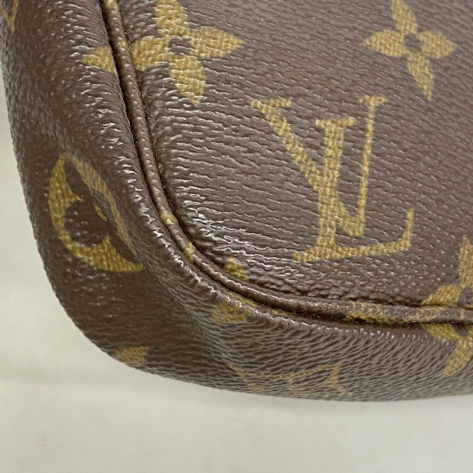 Vuitton Pouch Louis - 8