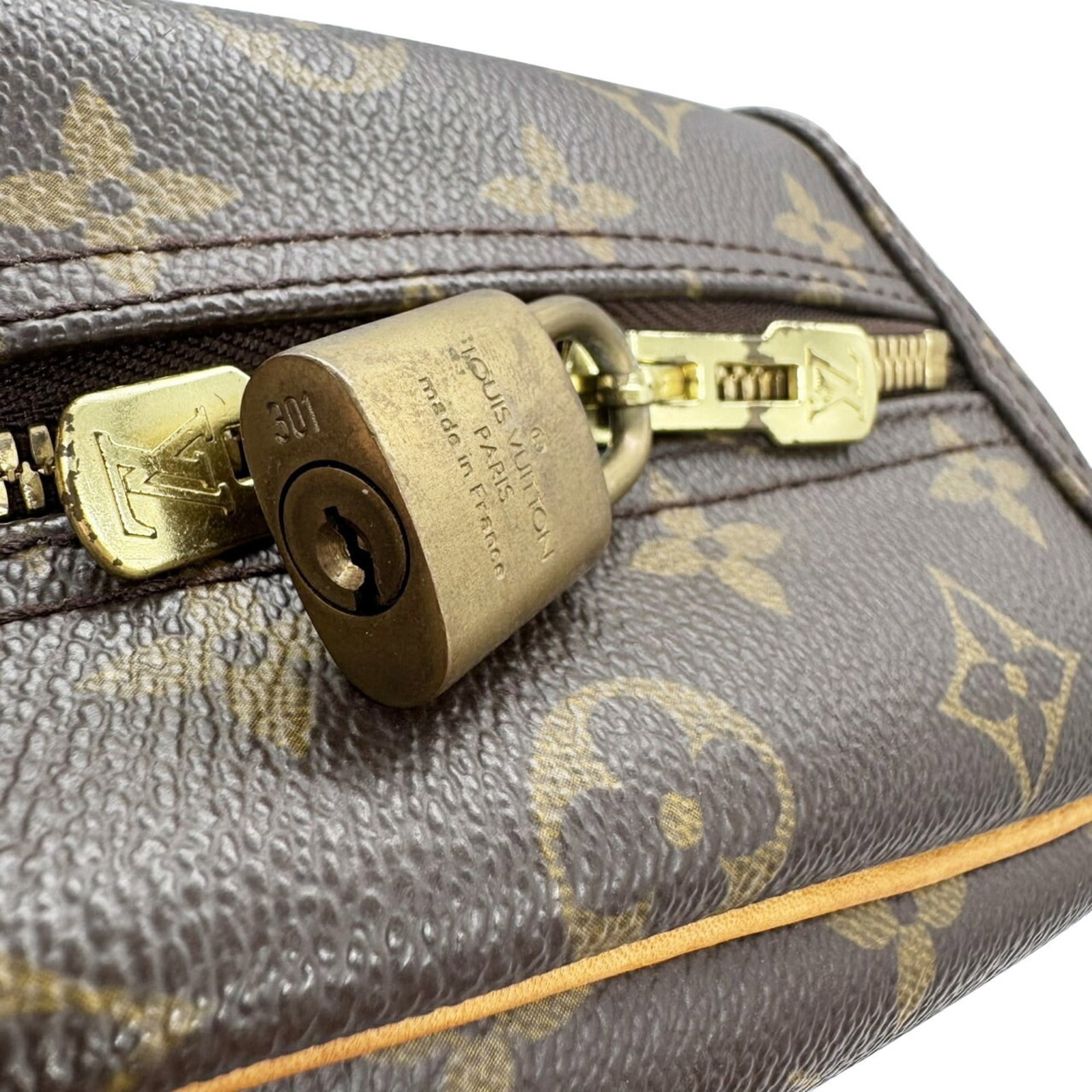 Louis Vuitton Handbag Monogram - 19