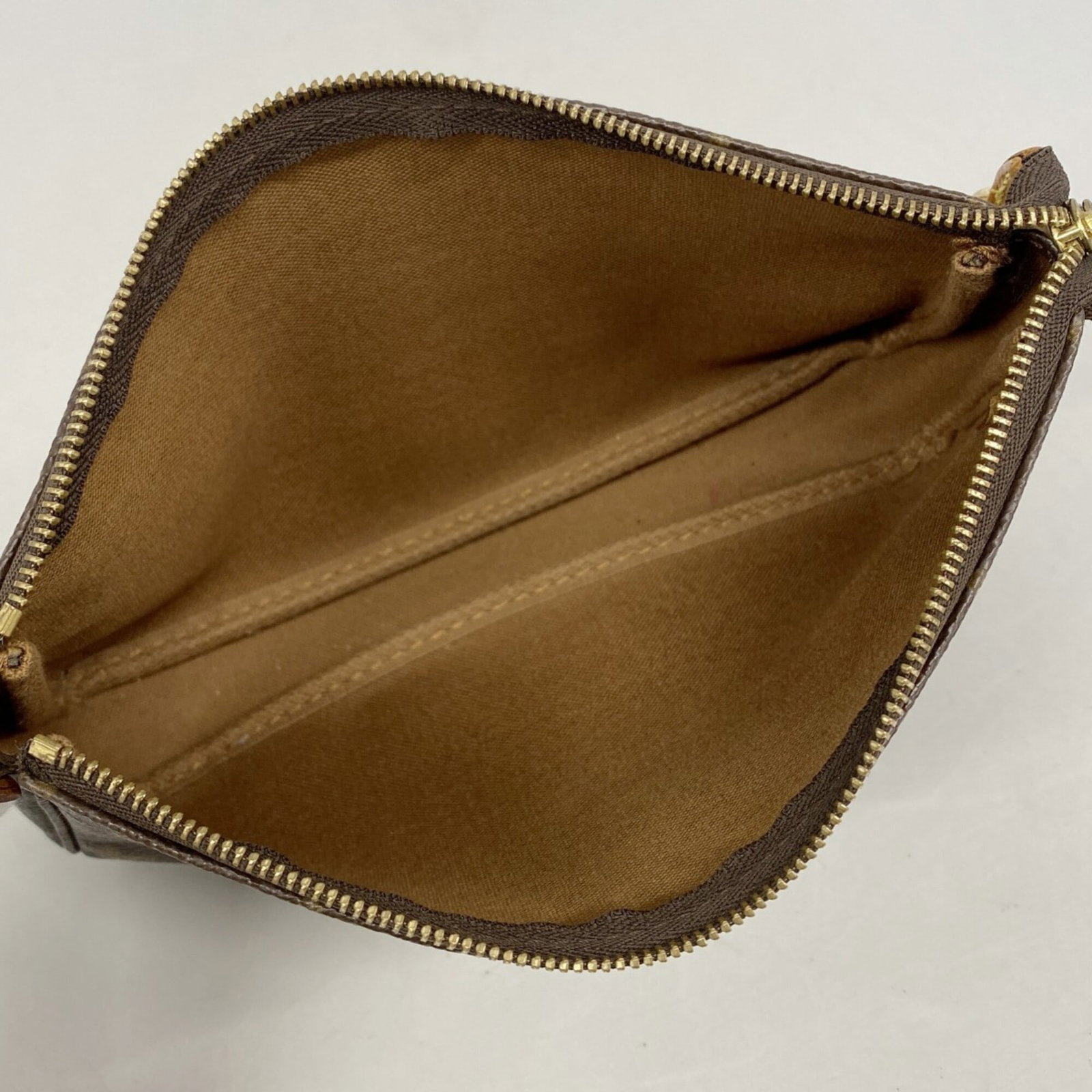 Vuitton Pouch Louis - 4