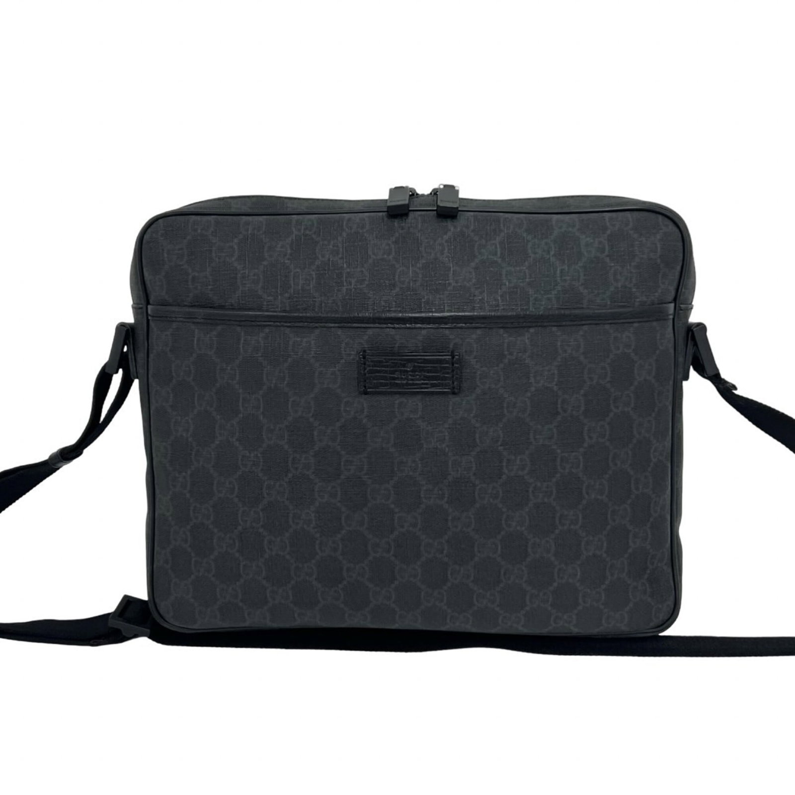 PVC leather messenger bag gucci shoulder bag: PVC leather messenger bag gucci shoulder bag PVC leather messenger bag with Gucci branding, featuring a black color and measurements of 26cm x 31cm x 4cm. This shoulder bag combines PVC leather