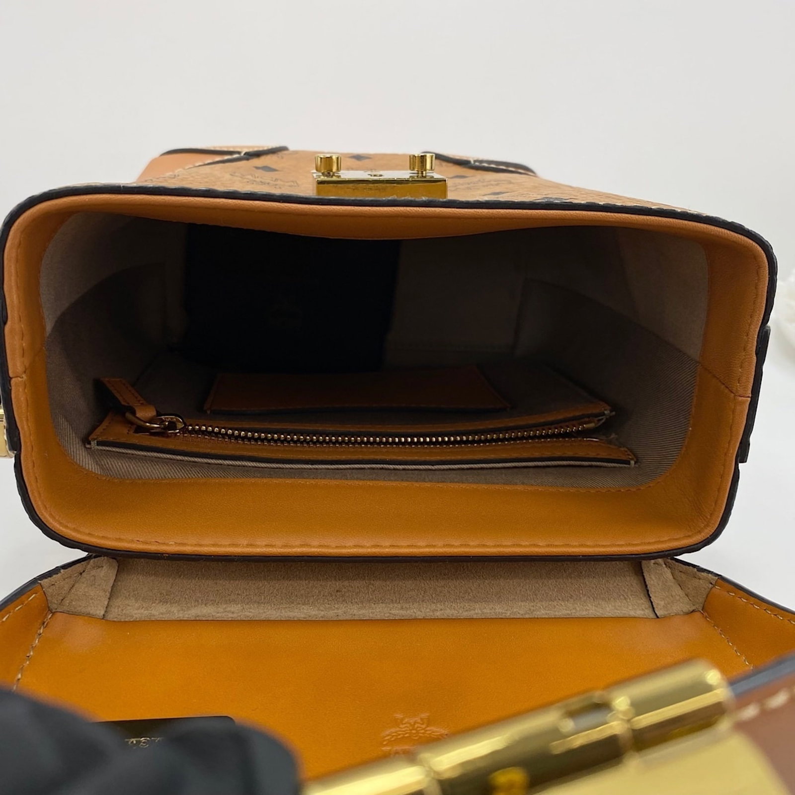 Shoulder bag McM - 13
