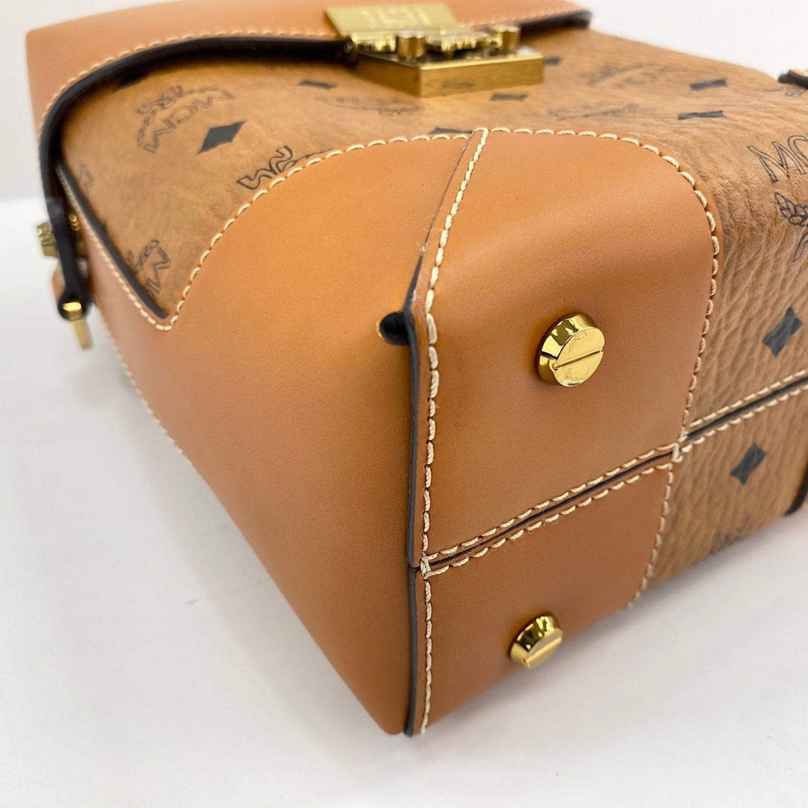 Shoulder bag McM - 8